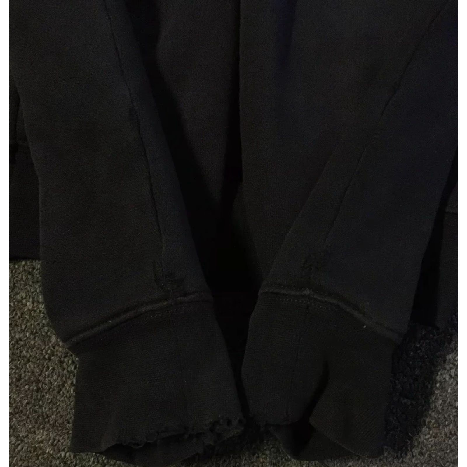 Quiksilver Vtg DVS Faded Distress Zip Hoodie S Skate Surf Grunge Punk Adio Matix Es 90s Y2K Hoodie Zip Men S Black 90s Grunge Punk Skateboard Fans Mens Size US S / EU 44-46 / 1 - 5 Thumbnail