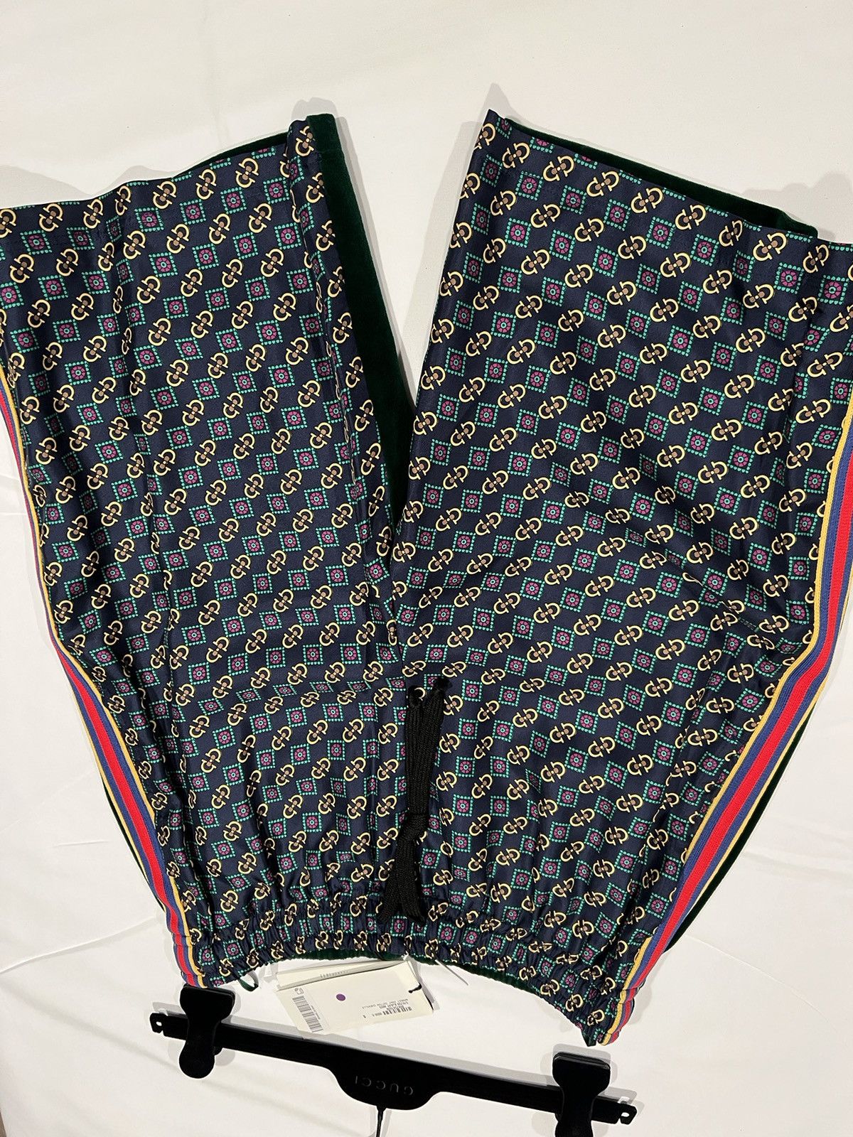 Gucci Gucci mens shorts. 28/S. $2100 Size US 28 / EU 44 - 2 Thumbnail