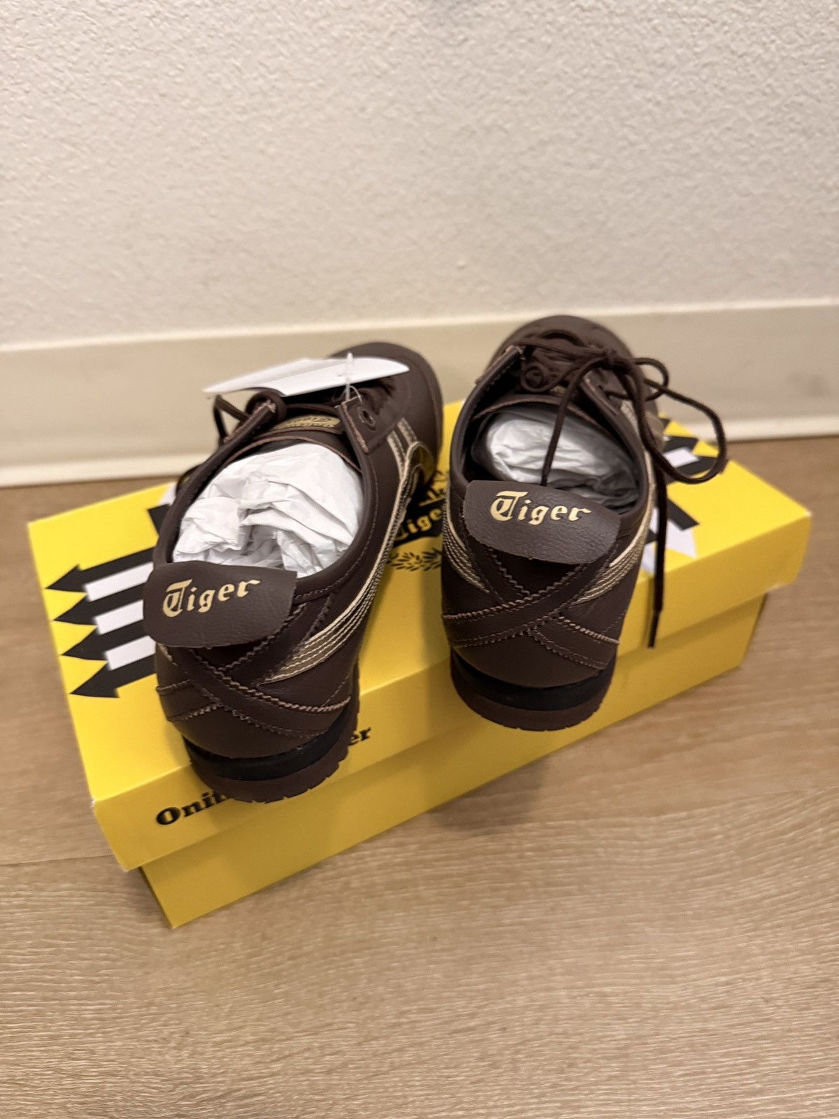 Onitsuka Tiger Onitsuka Tiger Mexico 66 SD ‘Licorice Brown Champagne’ Size US 4.5 / IT 34.5 - 6 Thumbnail