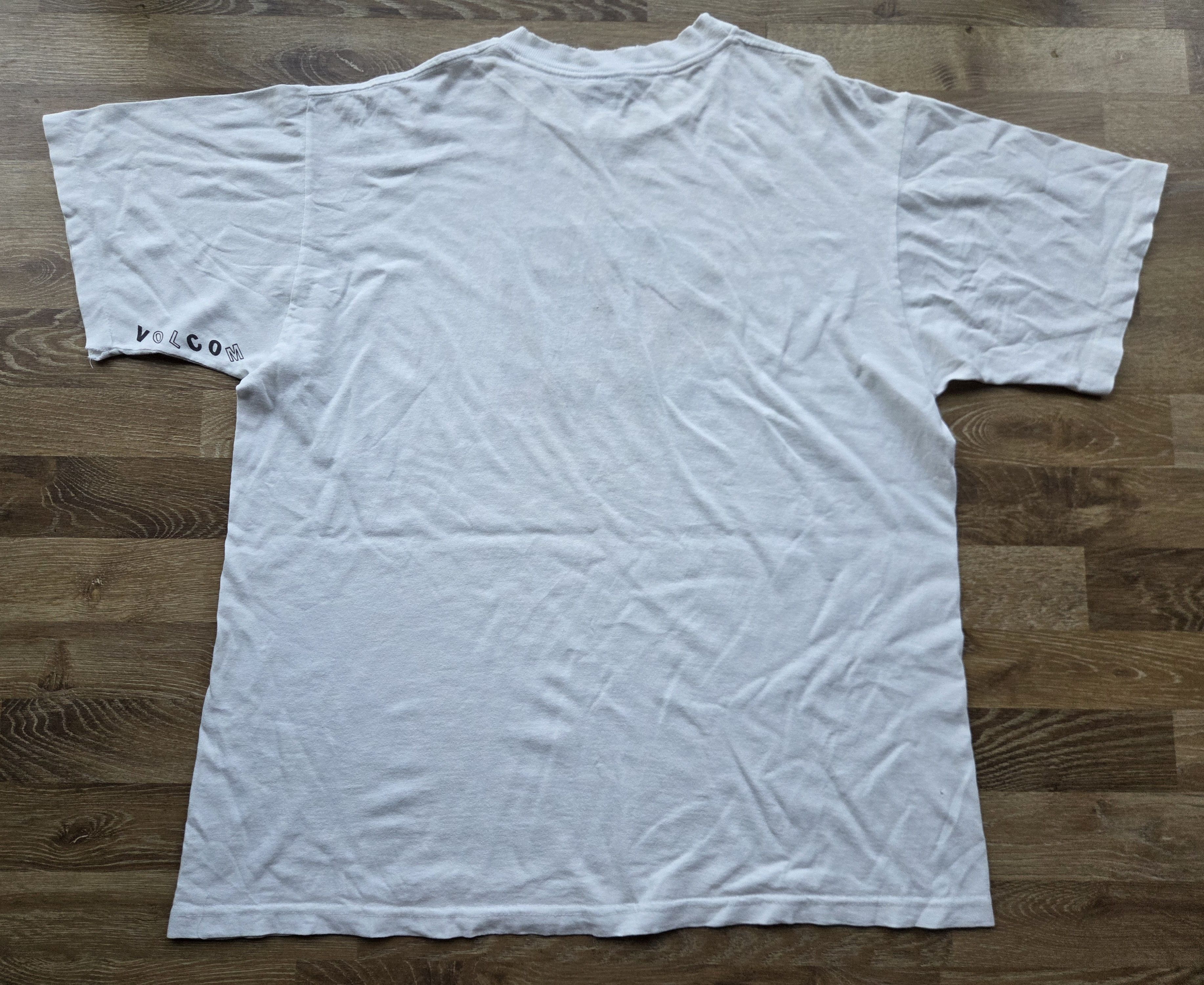 Volcom Vintage OG 90s Volcom Brand Skate Surf Abstract Art T Shirt Size US XL / EU 56 / 4 - 3 Thumbnail