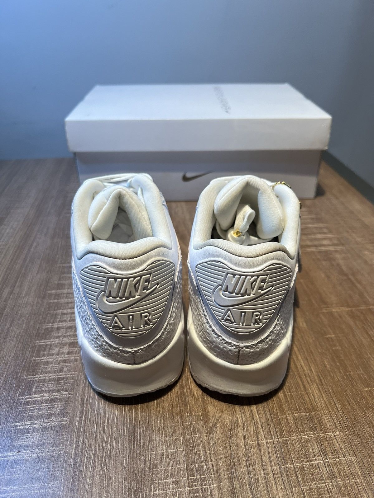 Nike Nike Air Max 90 Flyleather Collection 29/50 Oregon Size 9/10 Size US 10 / EU 43 - 4 Thumbnail