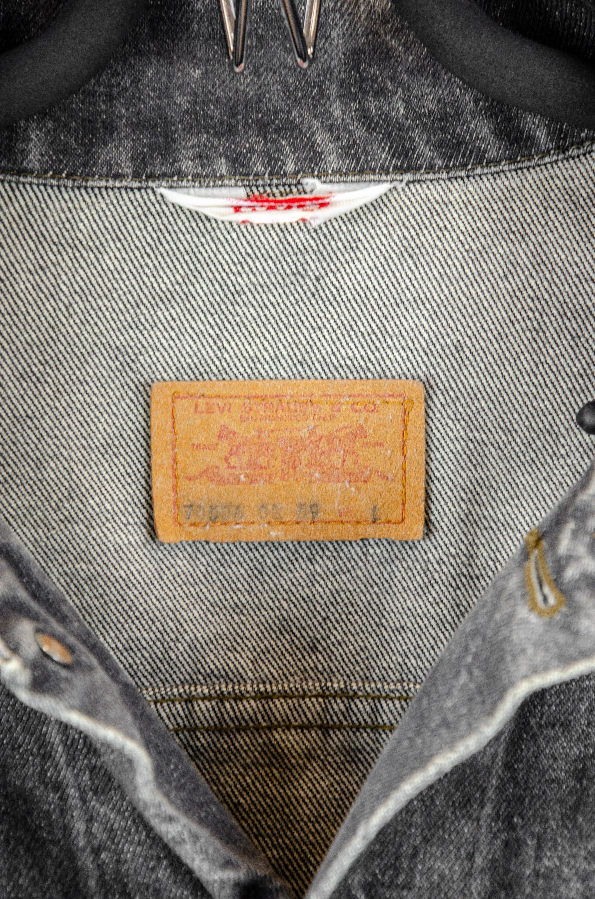 Levi's Levi’s Vintage Grey Denim Trucker Jacket – Size L Size L / US 10 / IT 46 - 8 Thumbnail