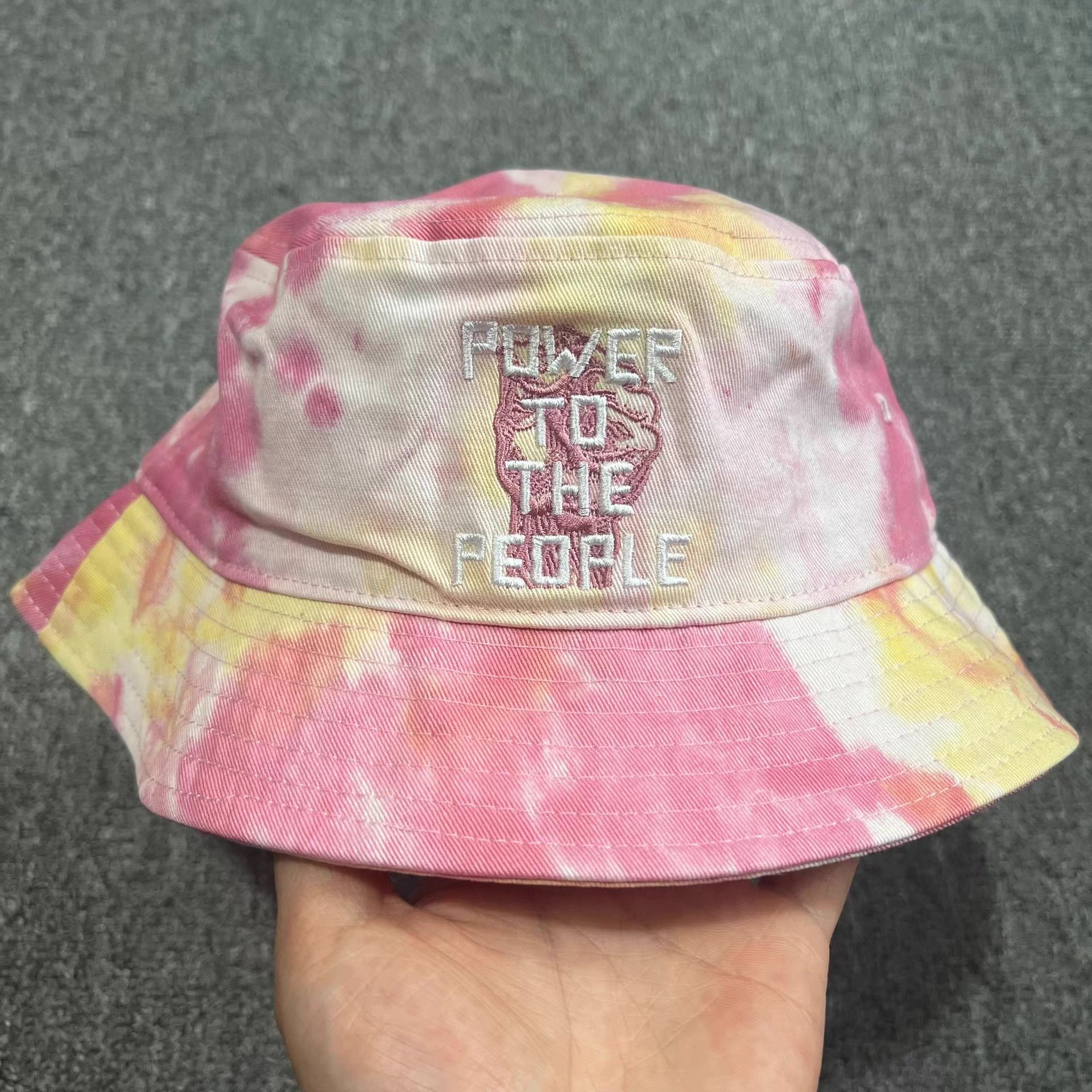 Cross Colours Cross Colours Embroidered Vintage WashedBucket Hat。 Q7 Size ONE SIZE - 1 Thumbnail