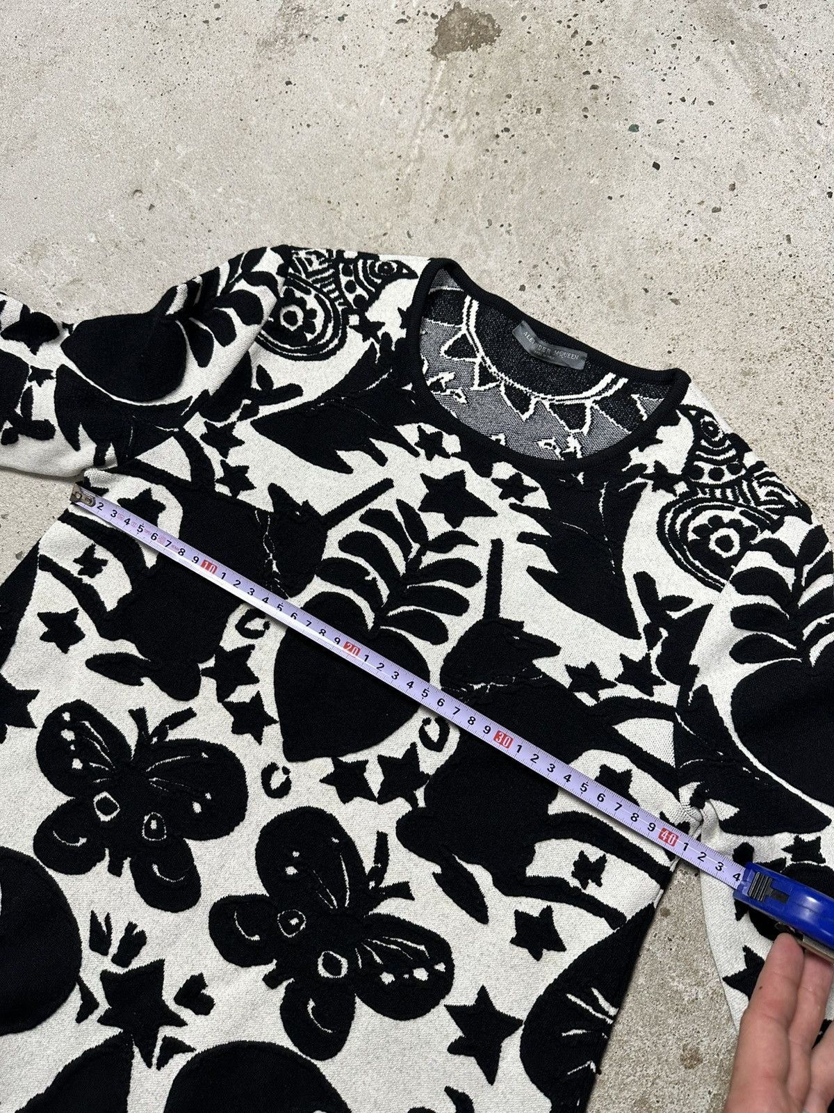 Alexander McQueen Alexander McQueen Unicorn & Floral Embroidered Wool Dress Size M / US 6-8 / IT 42-44 - 12 Thumbnail