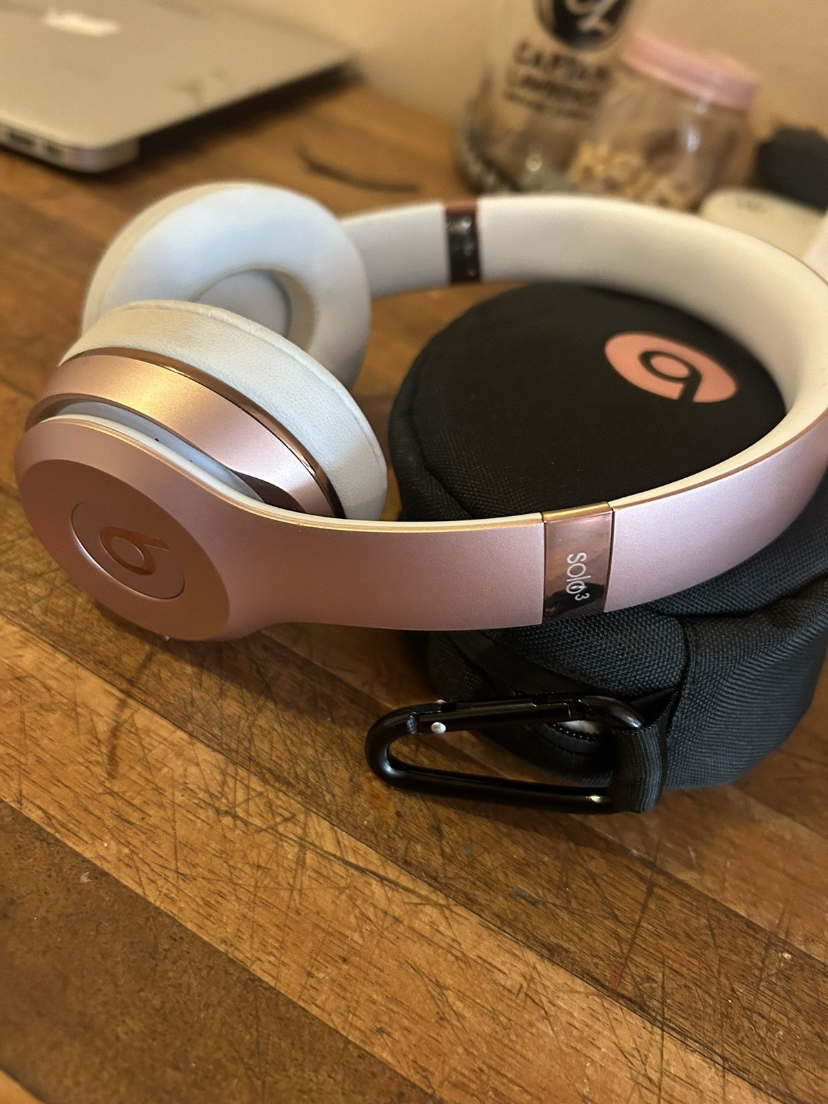 Beats By Dre Beats Solo3 Wireless On-Ear Headphones Size ONE SIZE - 4 Thumbnail