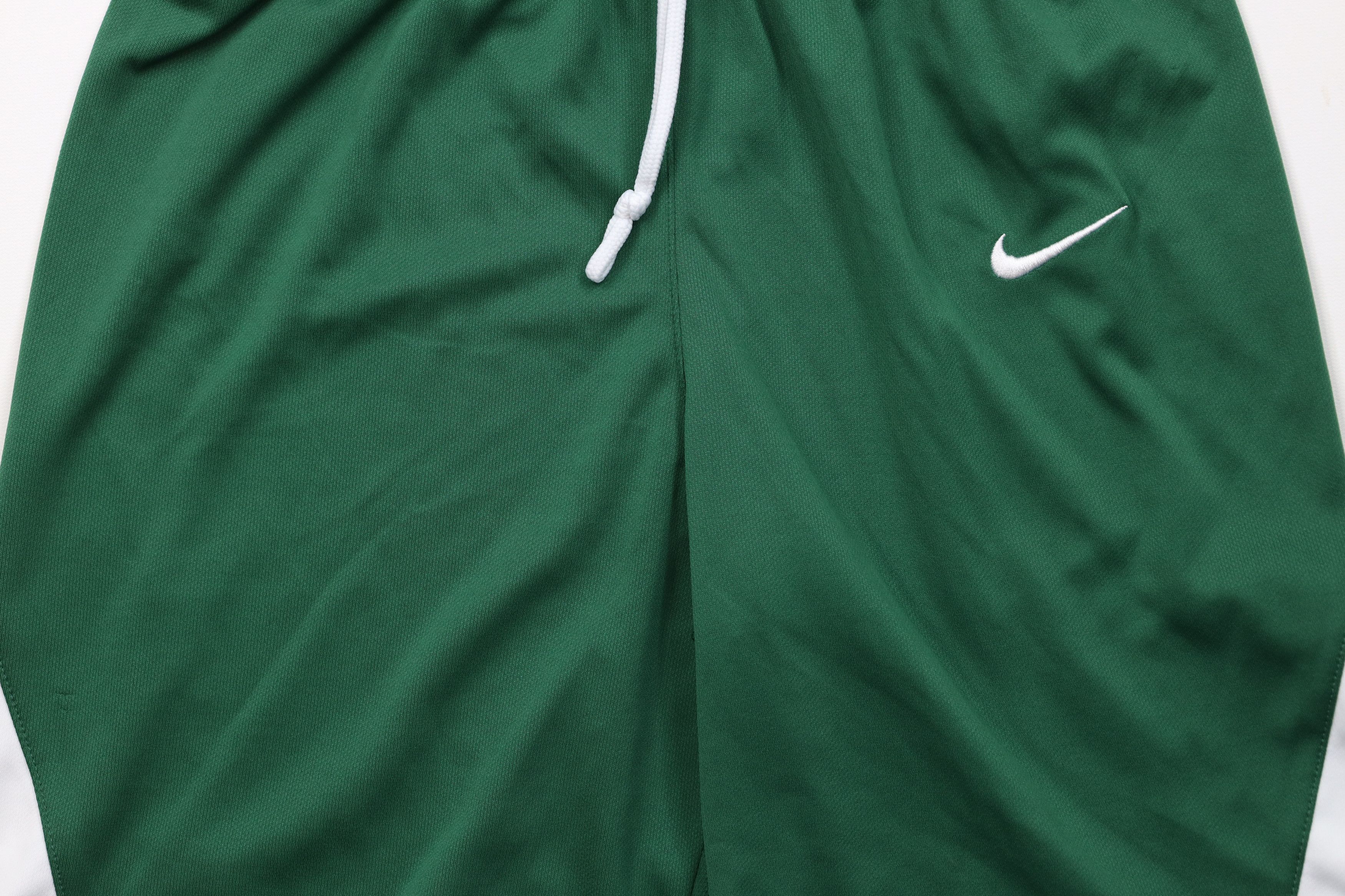 Nike × Vintage Vintage Nike Scott Mini Swoosh Above Knee Basketball Shorts Size US 30 / EU 46 - 3 Thumbnail