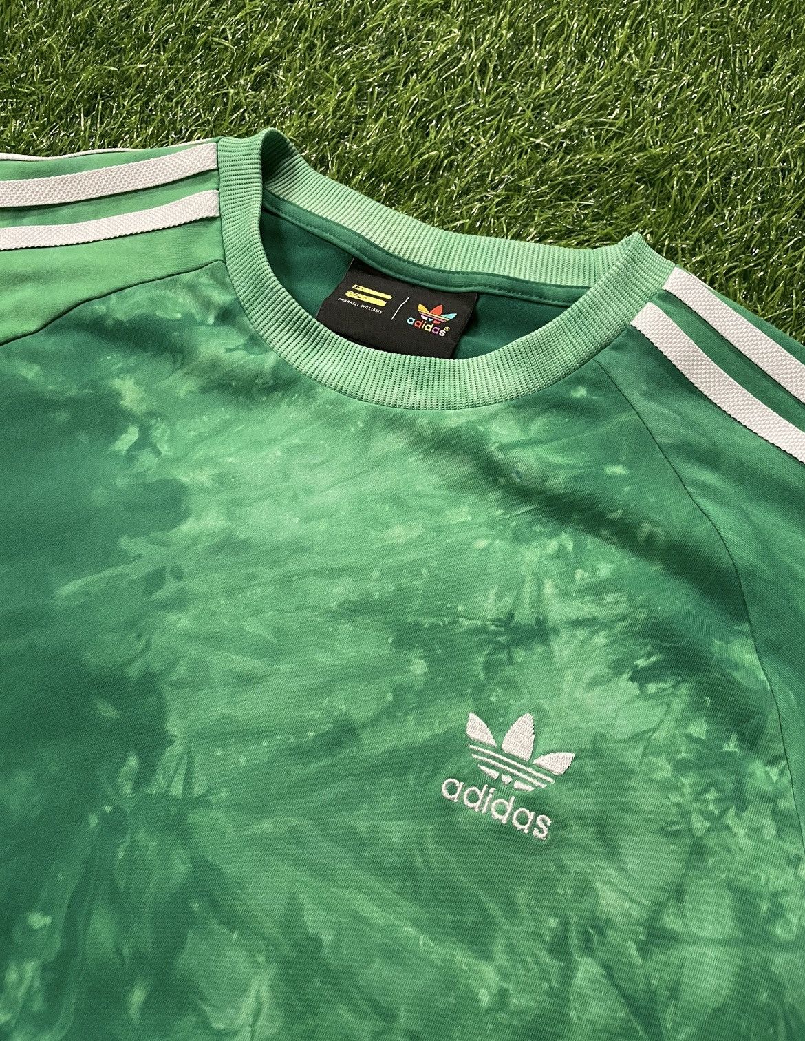 Adidas adidas pharrell williams Jersey Tee Shirt Size Small Size US S / EU 44-46 / 1 - 3 Thumbnail