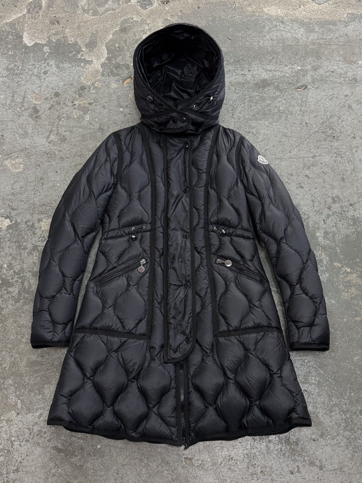 Moncler MONCLER HERMINE Down jacket Nylon Size M / US 6-8 / IT 42-44 - 1 Thumbnail