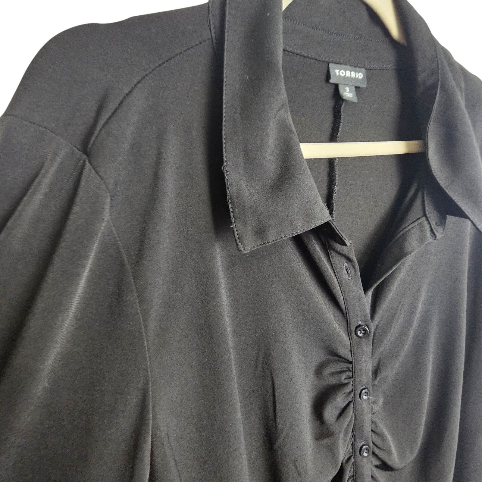 Corridor Torrid Ruched Button Front Blouse Sz 3X Classic Whimsigoth Size 3XL / US 20-22 - 5 Thumbnail