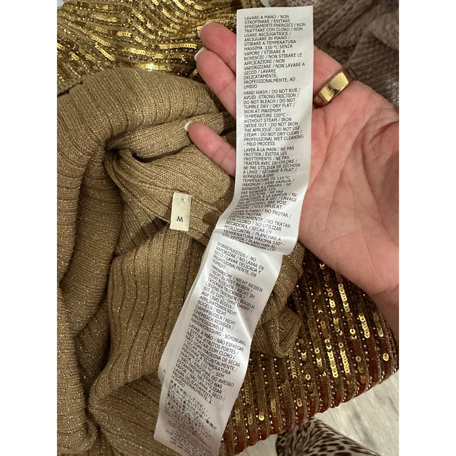 Gucci Gucci Sweater Gold Womens US M Sequin Turtleneck Size M / US 6-8 / IT 42-44 - 11 Thumbnail