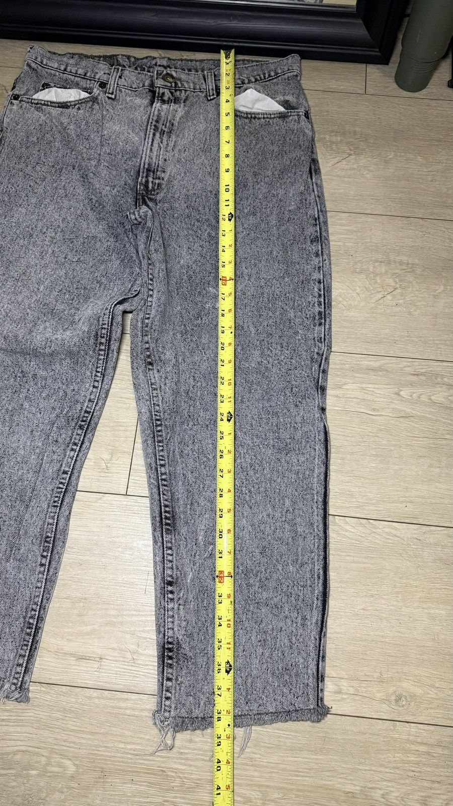 Levi's Vintage 1990s Levi’s 550 38 x 30 Black Acid Wash Denim Jeans Size US 38 / EU 54 - 7 Thumbnail