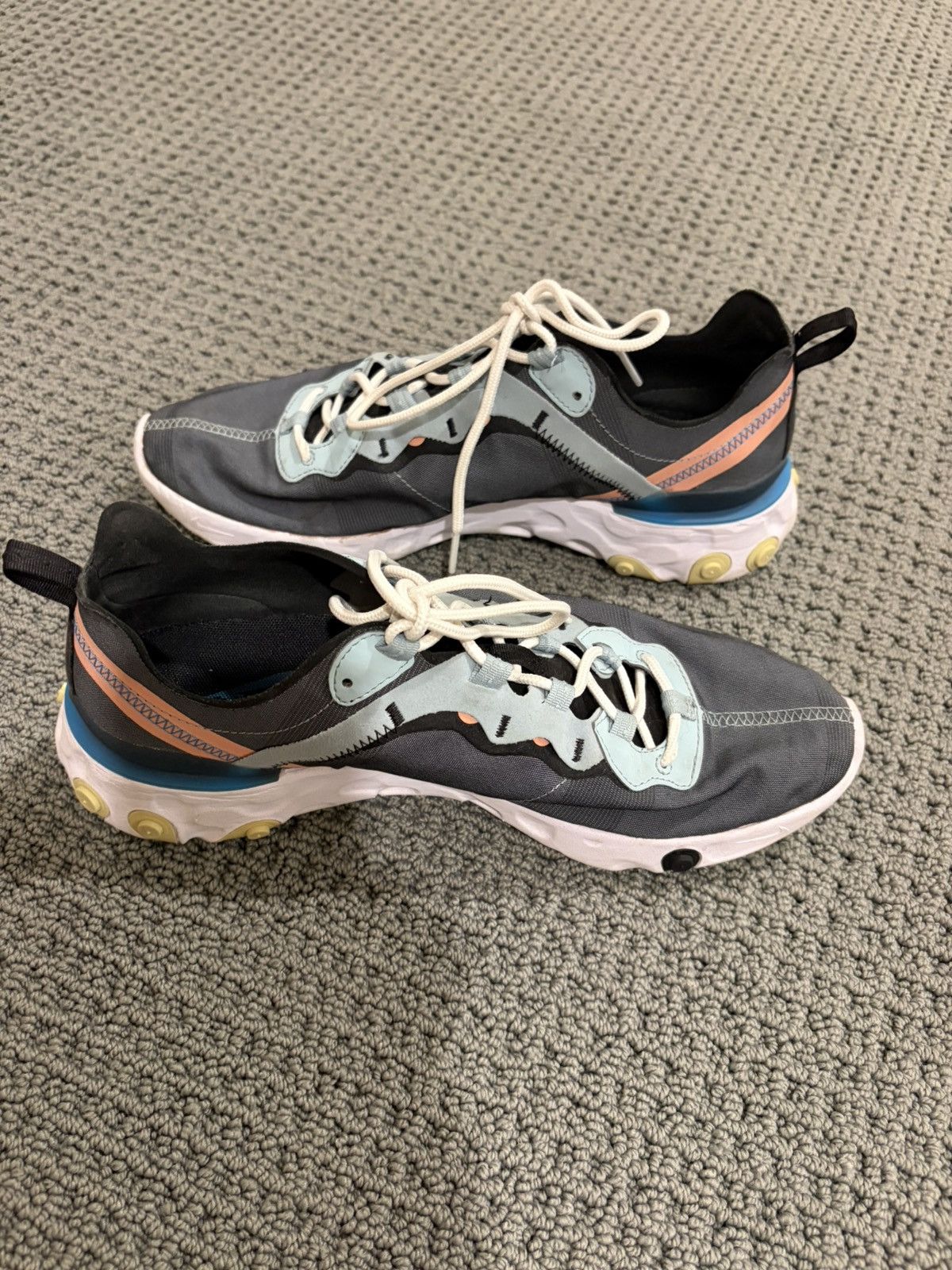Nike Nike React featherweight sneakers. Excellent Size US 10.5 / EU 43-44 - 4 Thumbnail