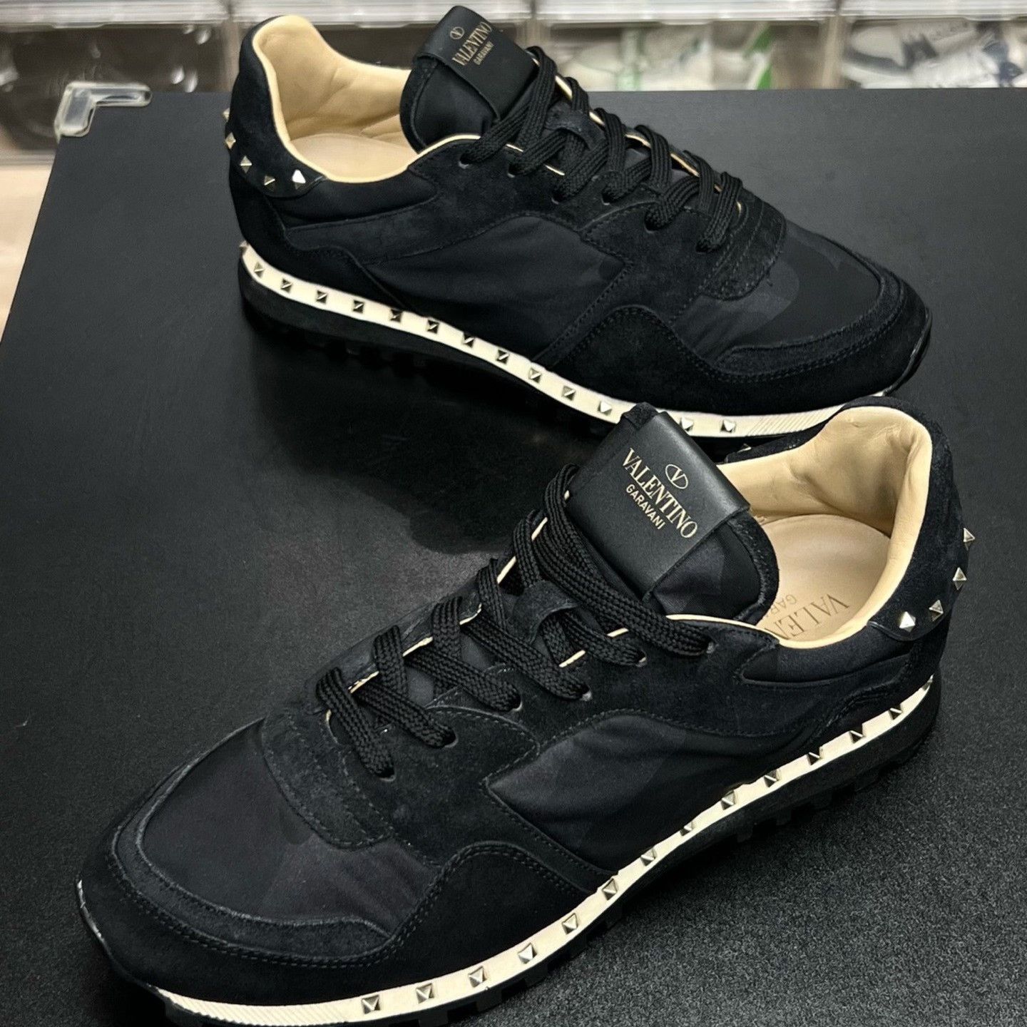 Valentino Valentino Shoes Low Top High Top Size US M / EU 48-50 / 2 - 1 Thumbnail