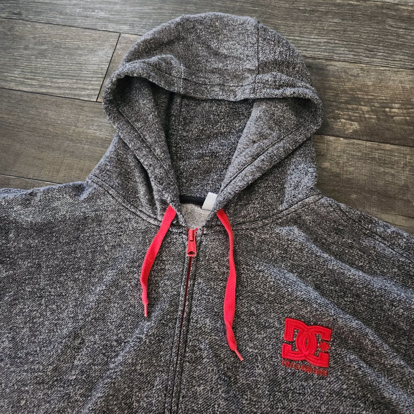 Vintage VINTAGE DC Shoes Full Zip Hoodie Mens XL Heather Gray Red Embroidered Logo Size US XL / EU 56 / 4 - 3 Thumbnail
