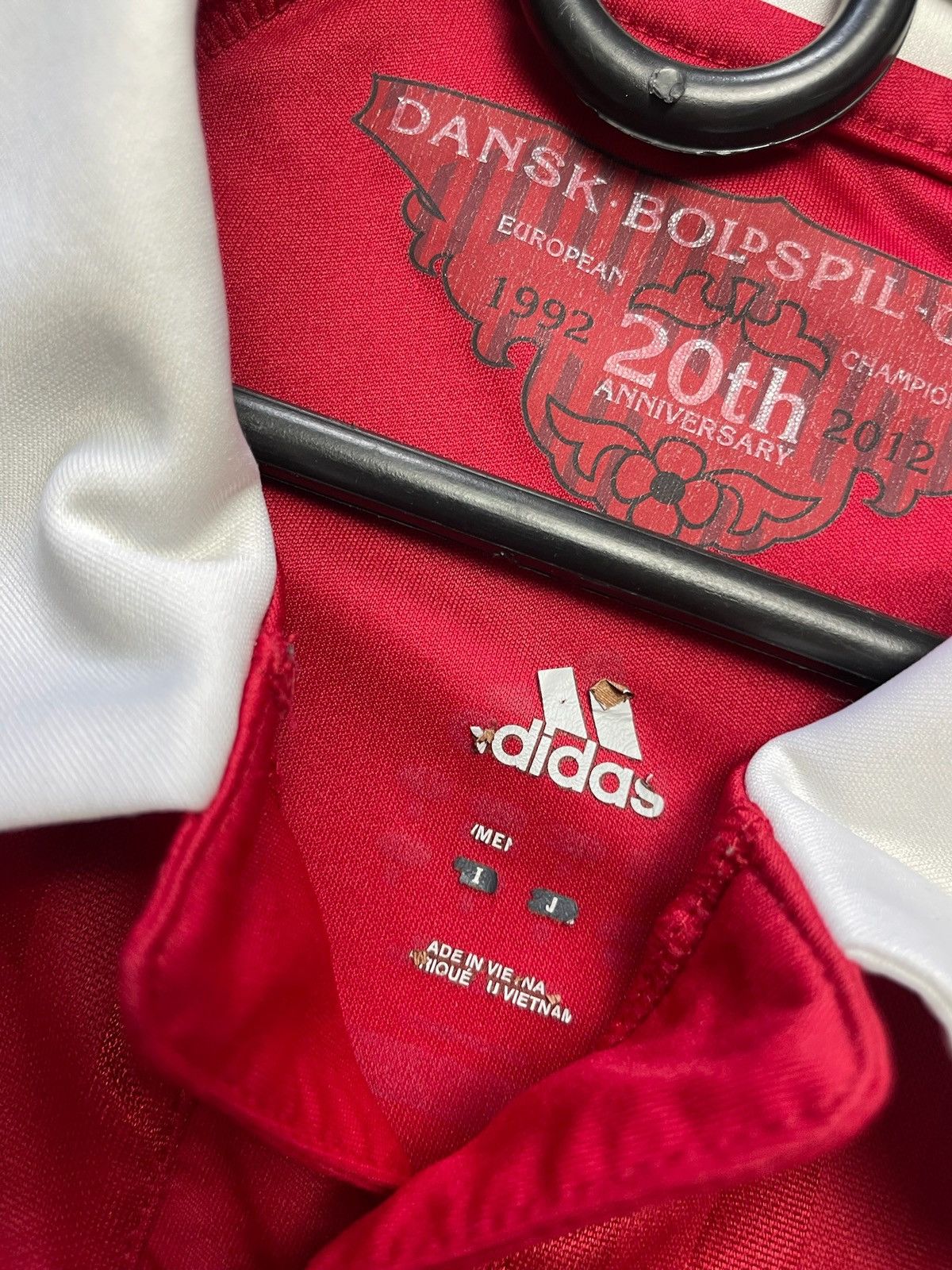 Vintage Adidas Denmark soccer jersey size M Size US M / EU 48-50 / 2 - 3 Thumbnail