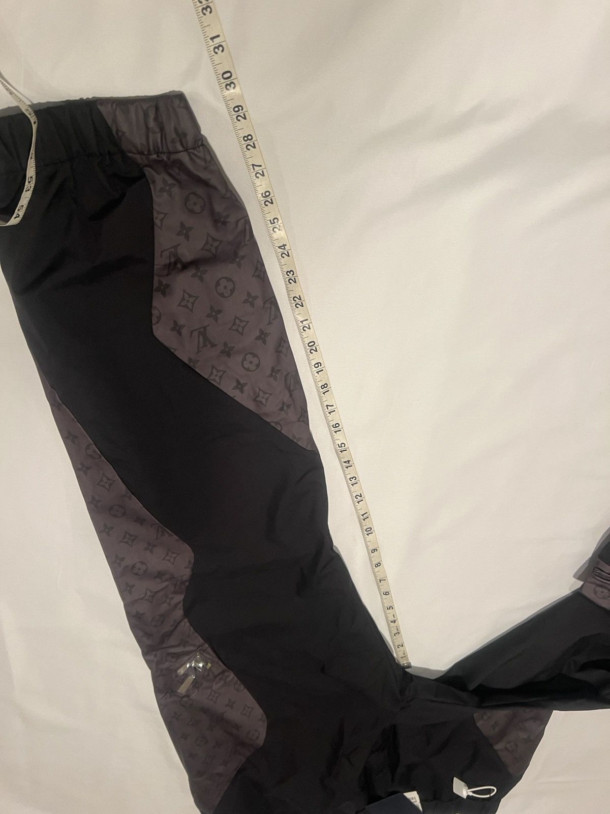 Louis Vuitton 2054 men's $2190