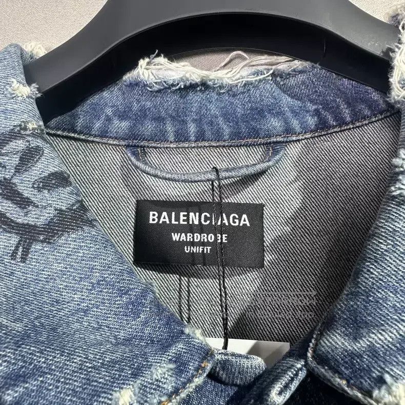 Balenciaga Balenciaga Graffiti Hand-Drawn Destroyed Distressed Denim Size US XL / EU 56 / 4 - 4 Thumbnail