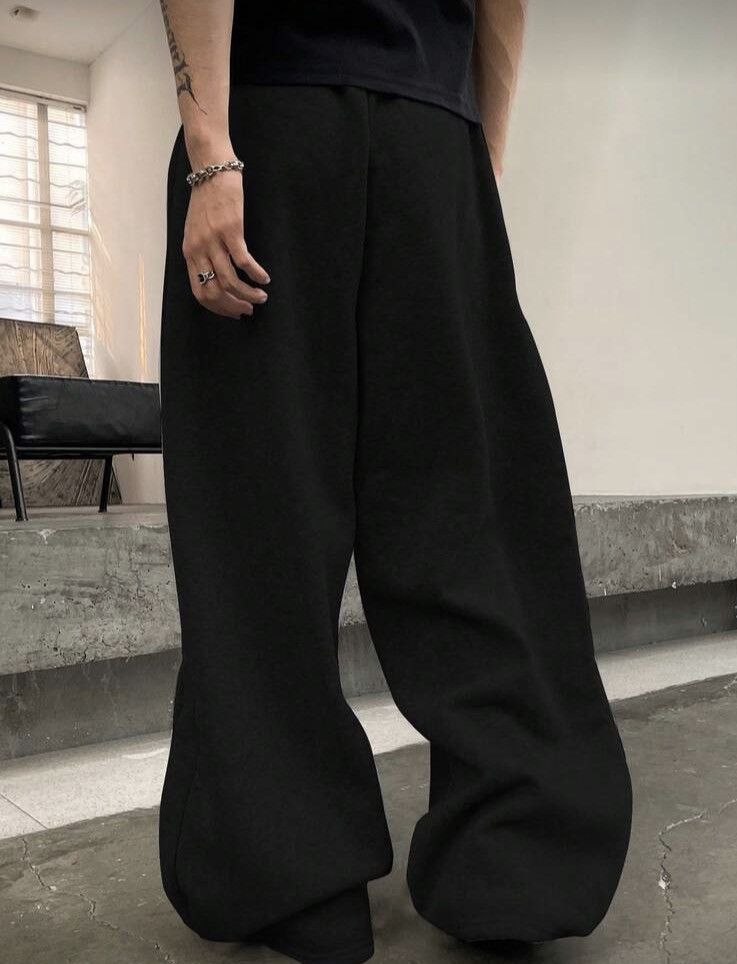 Japanese Brand Baggy Sweatpants - Retro Style Sportswear Fit Size US 29 - 1 Thumbnail