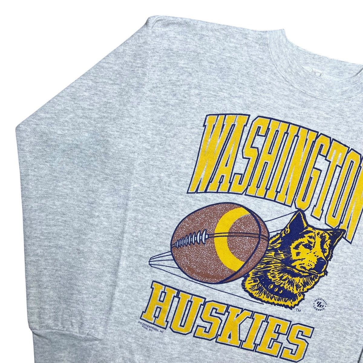 NCAA 90s Washington Huskies Spell Out Mascot Football Sweatshirt Size US L / EU 52-54 / 3 - 16 Thumbnail