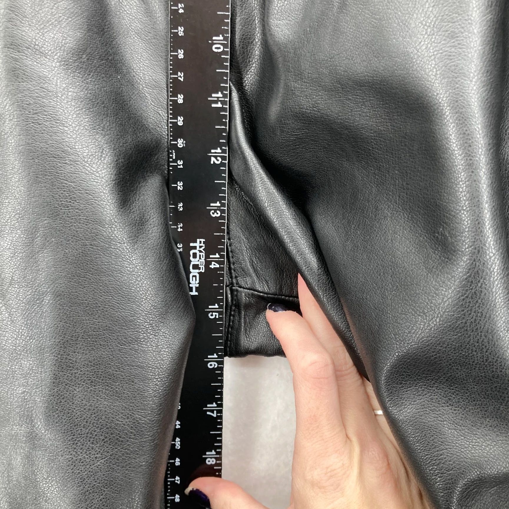 Vintage Pilcro Pants Womens XL Black Faux Leather Cropped Wide-Leg Elastic Waist Pull On Size 40" / US 18 - 7 Thumbnail
