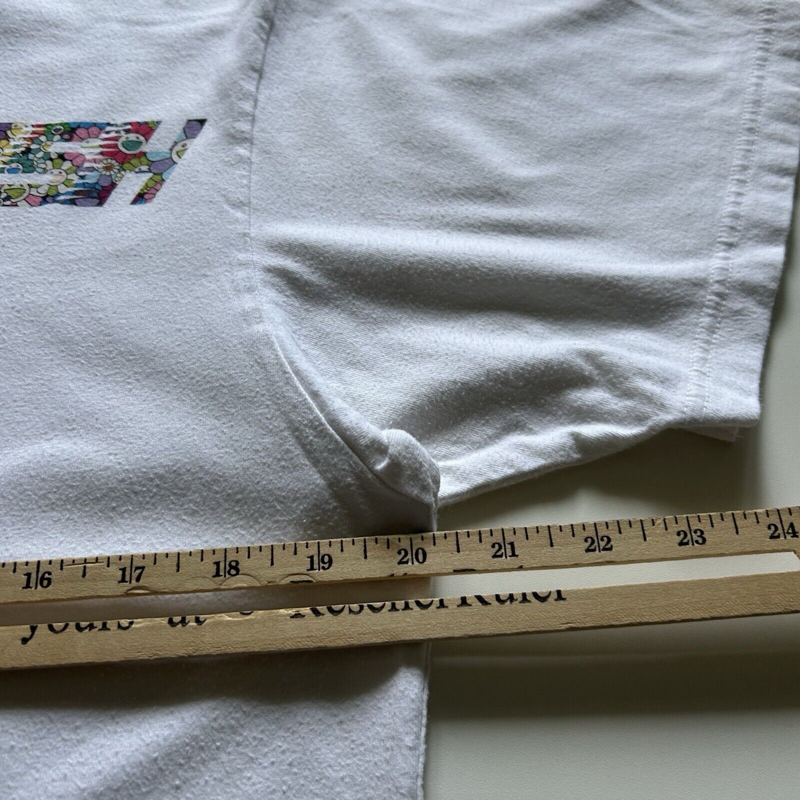 Billie Eilish × Takashi Murakami × Uniqlo Billie Eilish Takashi Murakami Uniqlo T Shirt Small White Size US S / EU 44-46 / 1 - 4 Thumbnail