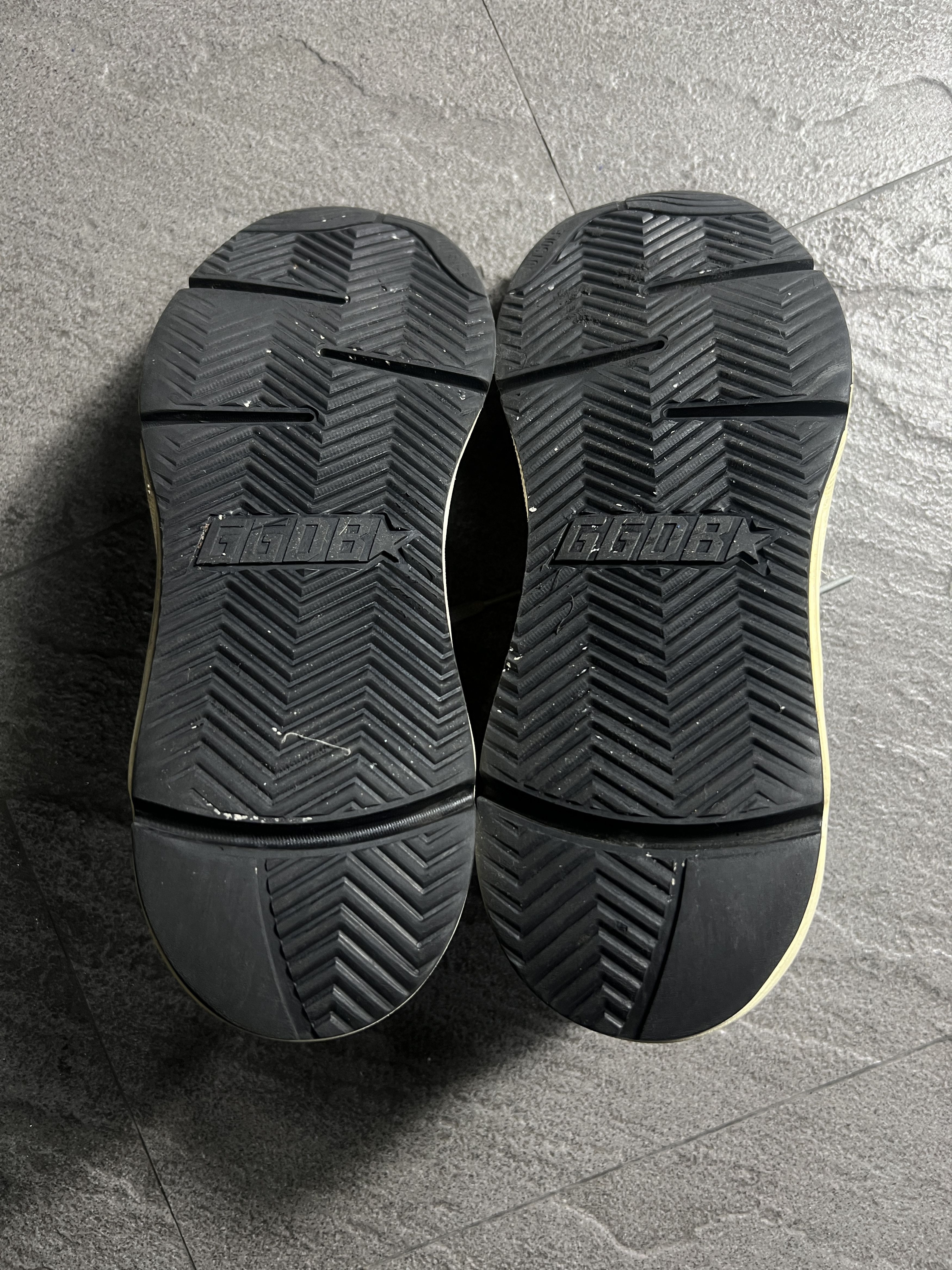 Golden Goose Golden Goose Running Sole Black Silver Star Size 39 Size US 9 / IT 39 - 7 Thumbnail