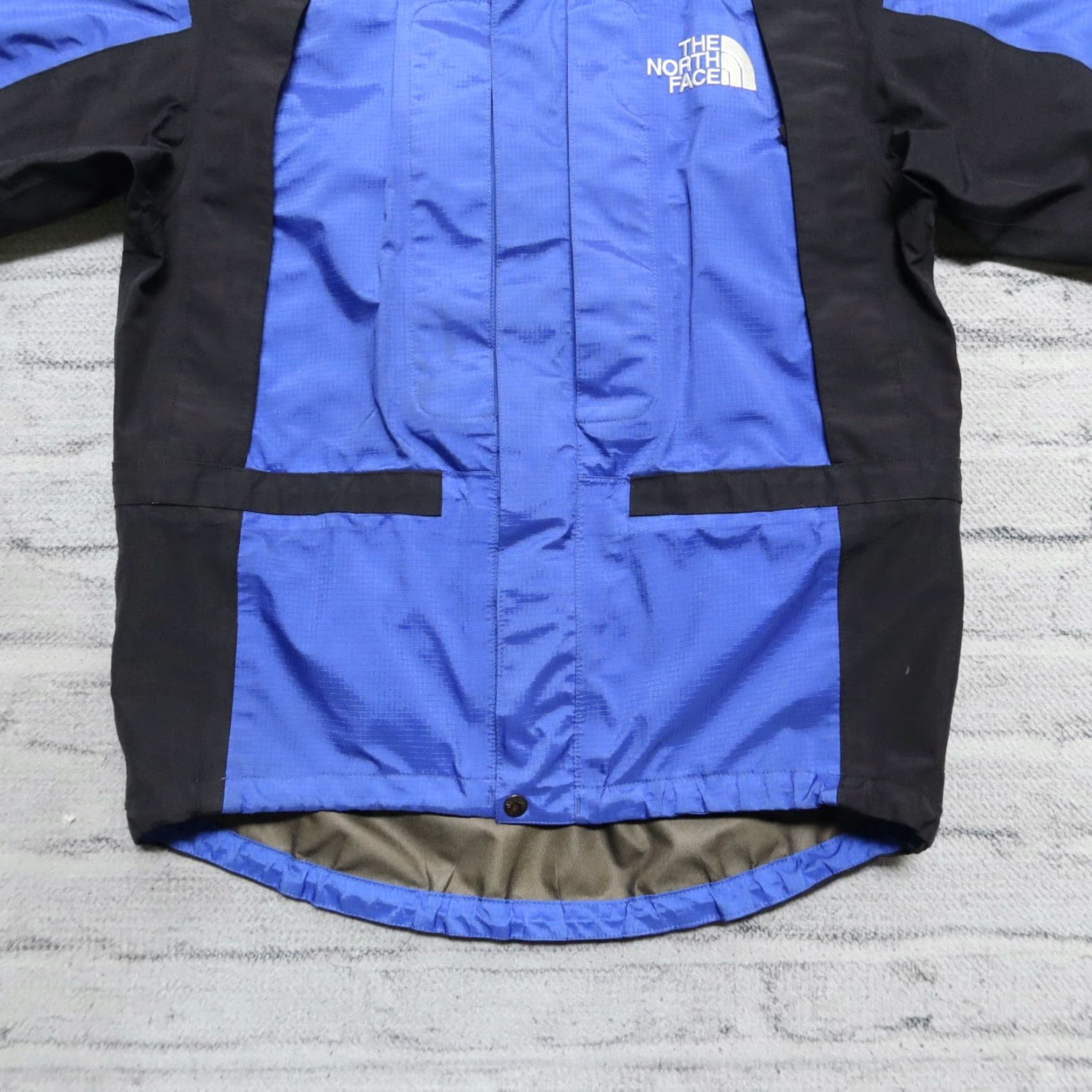 The North Face VINTAGE The North Face Goretex Mountain Guide Parka Jacket Mens S Blue 90s Size US S / EU 44-46 / 1 - 4 Thumbnail