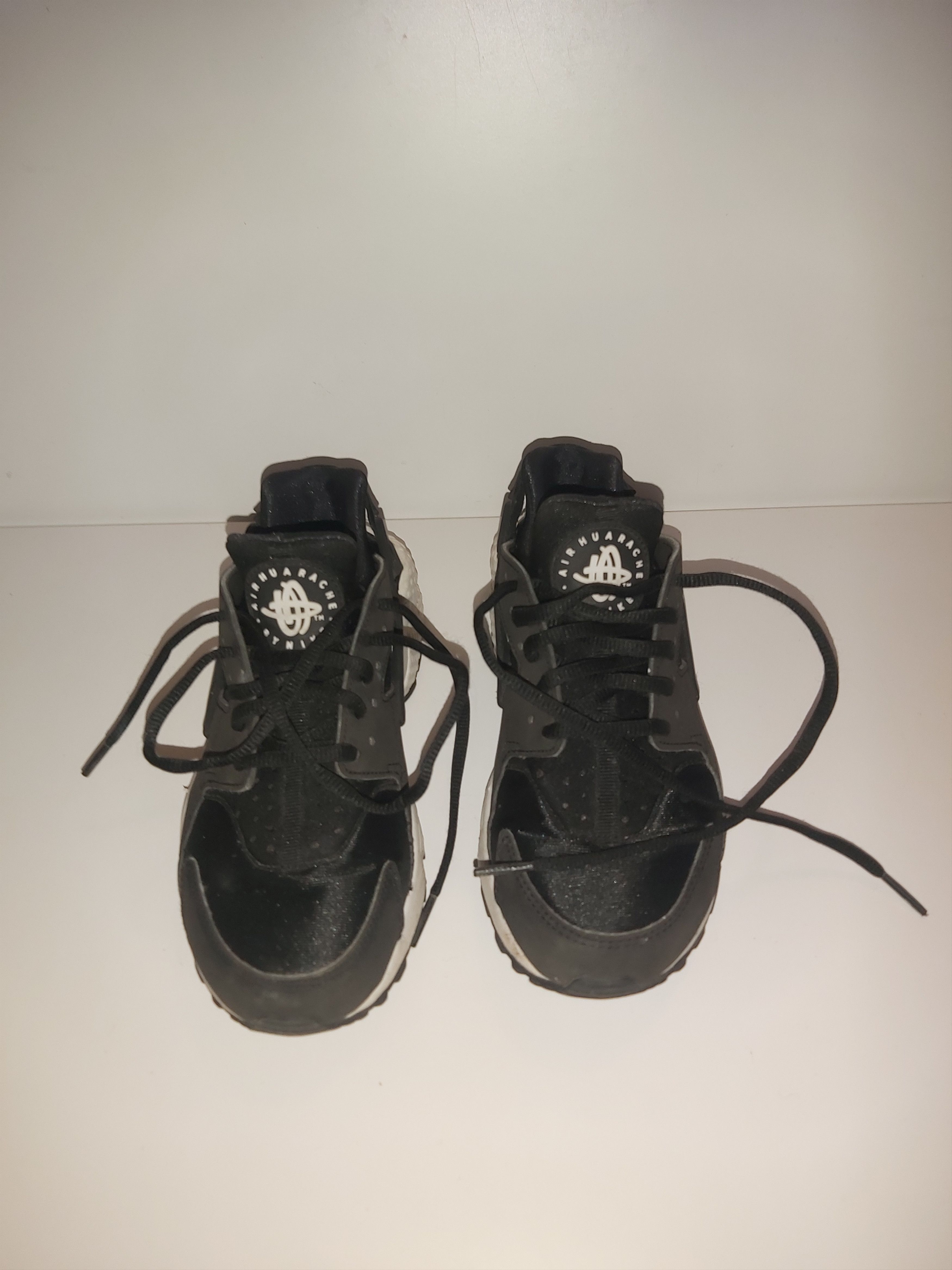Nike 35,5eur 5us NIKE AIR HUARACHE WMNS "Black-White" 634835-006 Size US 5 / IT 35 - 11 Thumbnail