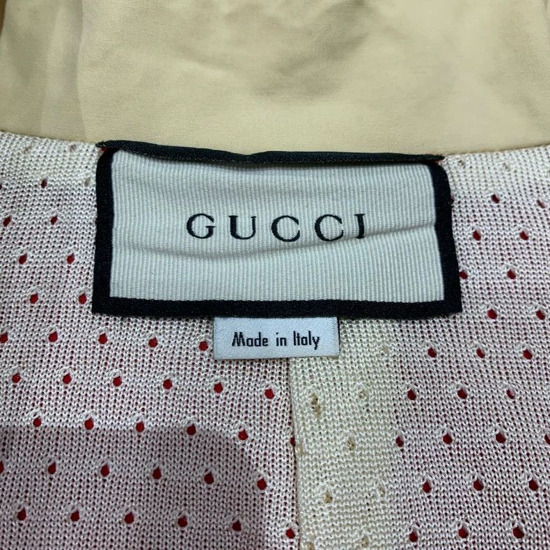 Gucci White and red color-blocked jacket 2504-Nextarrow