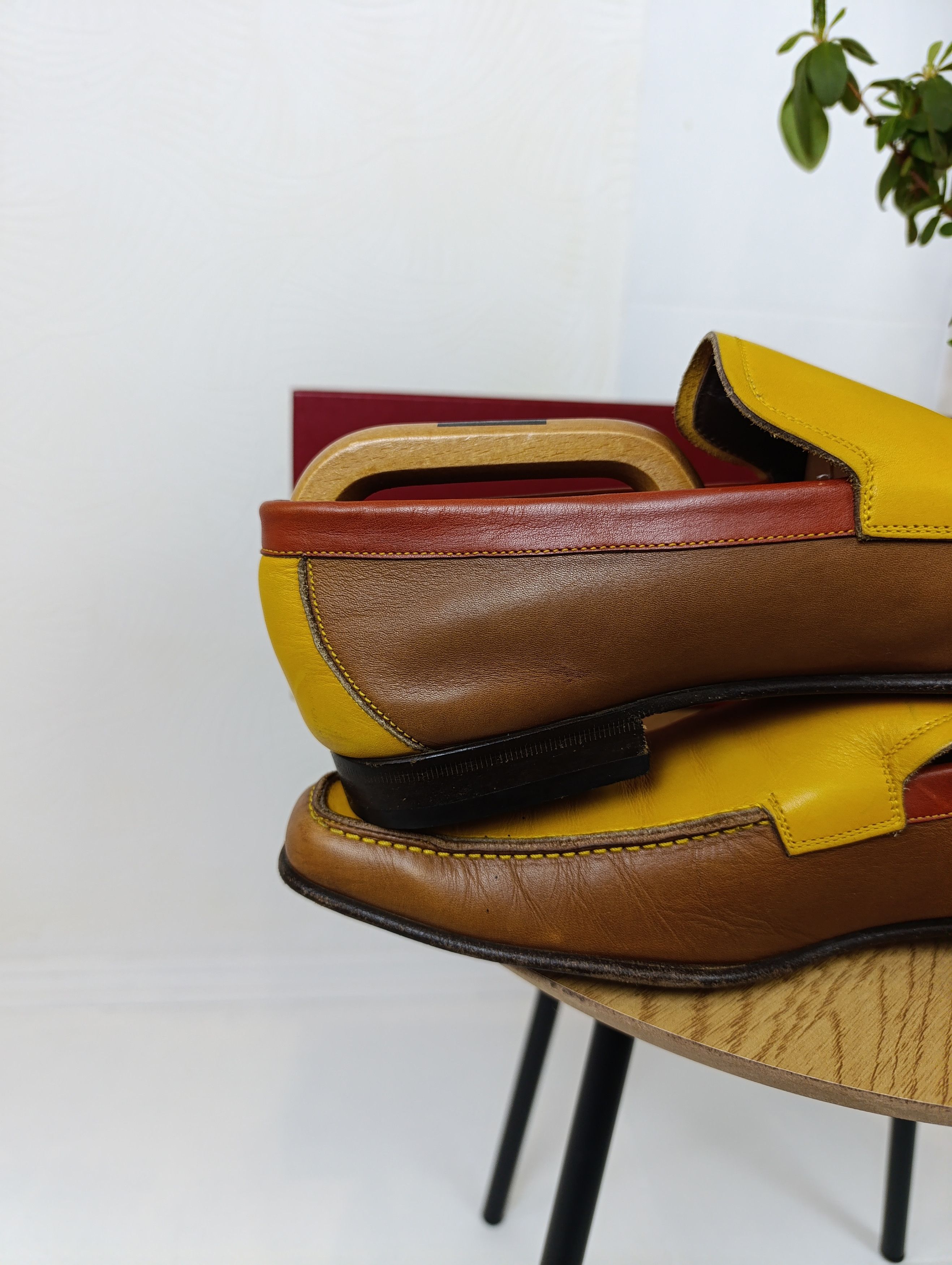 Salvatore Ferragamo SALVATORE FERRAGAMO LEATHER ITALIAN SHOES Size US 8 / EU 41 - 9 Thumbnail
