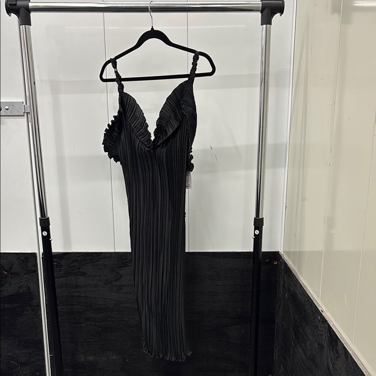 Other NWT Daphne Valente Elegant Black Pleated Dress WomenOne Size Size ONE SIZE - 1 Thumbnail