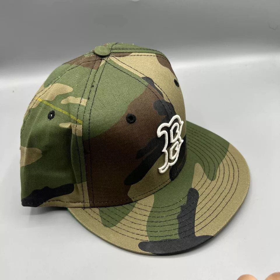 New Era Boston Red Sox Hat Men Camo 9Fifty New Era Snap Back Cap M-L Size ONE SIZE - 3 Thumbnail