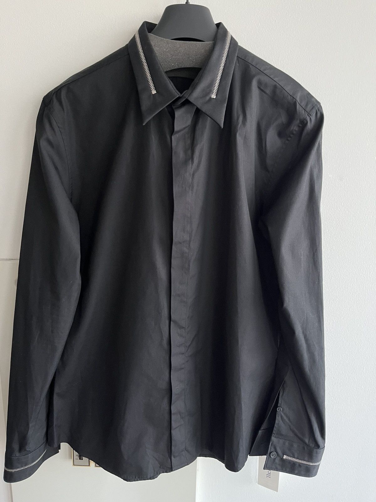 $2k Givenchy Super Runway Zipper Shirt Perfect Condition
