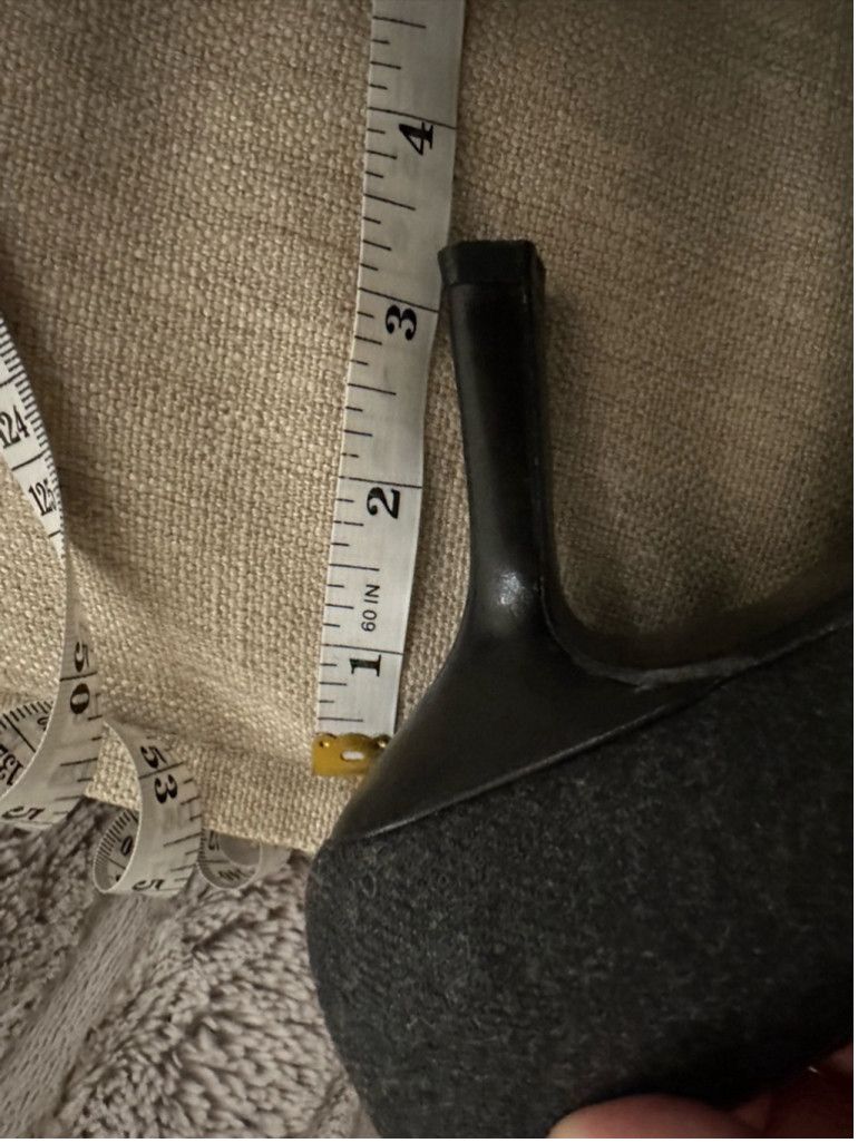Stuart Weitzman Women's Stuart Weitzman Heels Size 9.5 Gray Size US 9.5 / IT 39.5 - 8 Thumbnail