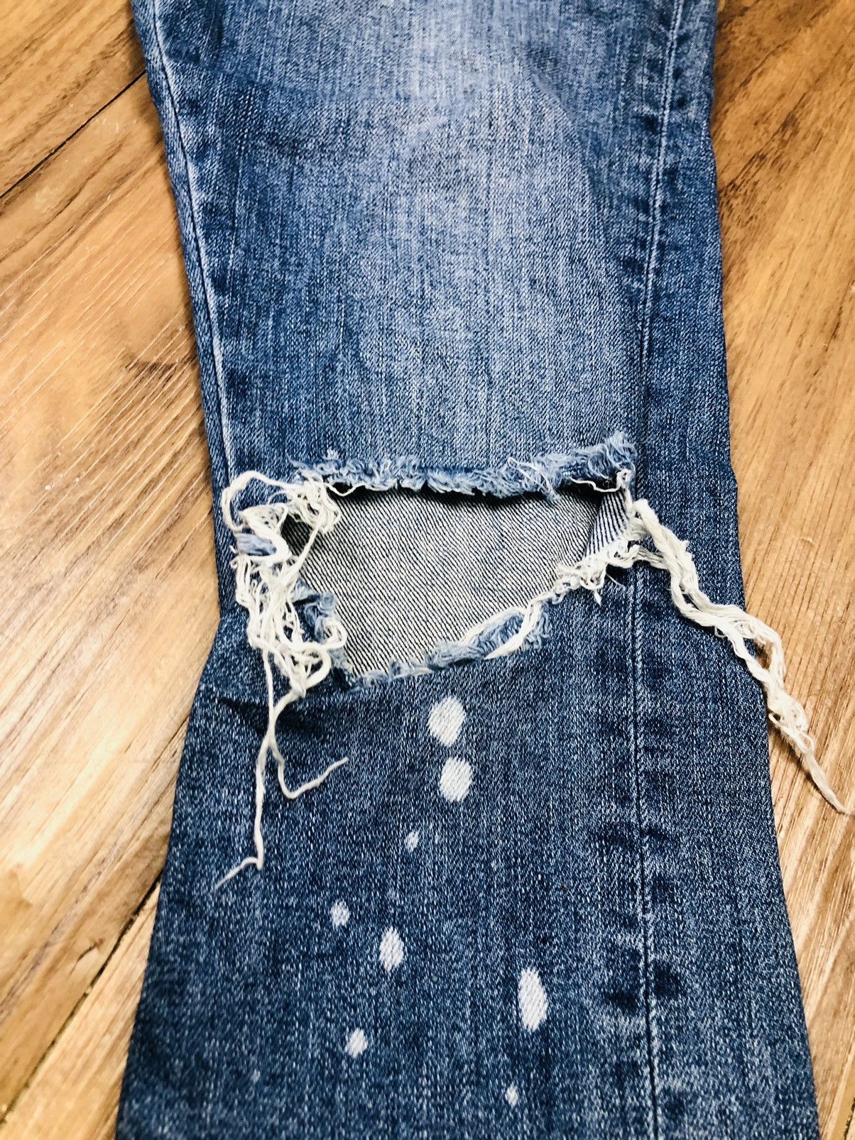 Other 2Y DNM Distress Jeans (33) Size US 29 - 8 Thumbnail