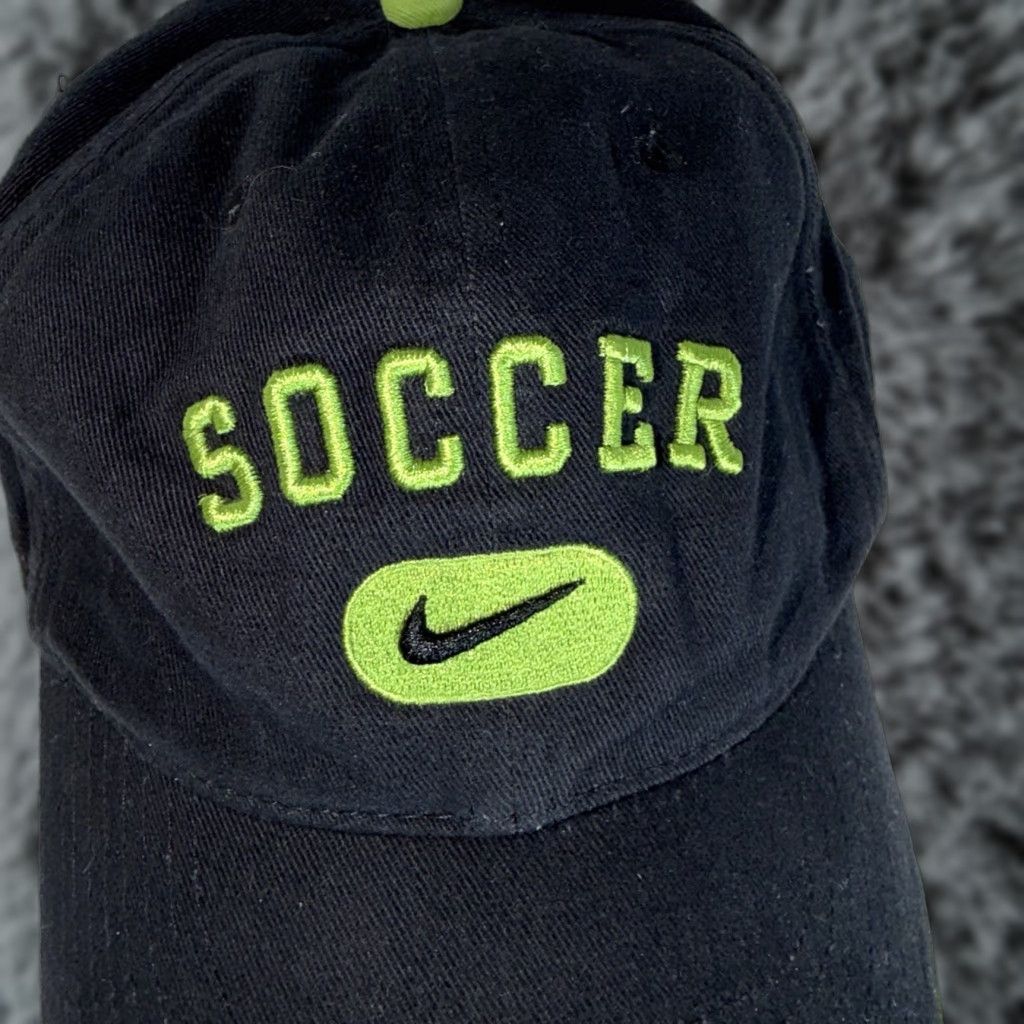 Nike VINTAGE Nike Soccer Strapback Hat Cap Spellout Swoosh Adjustable Y2K Black Green Mens One Size Black Nike Hat Size ONE SIZE - 1 Thumbnail