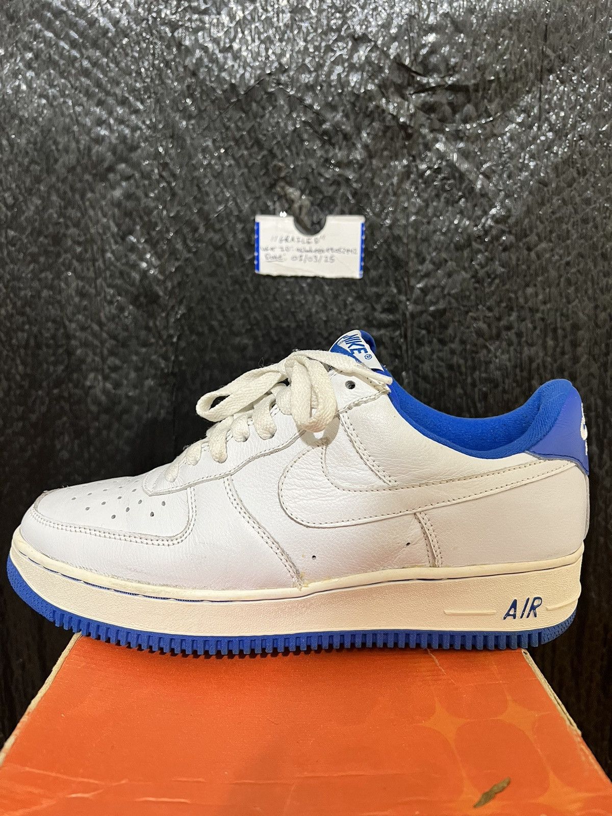 Nike 24hr FLASH SALE* Air Force 1 “2002” VERY RARE OG Size US 9 / EU 42 - 12 Thumbnail