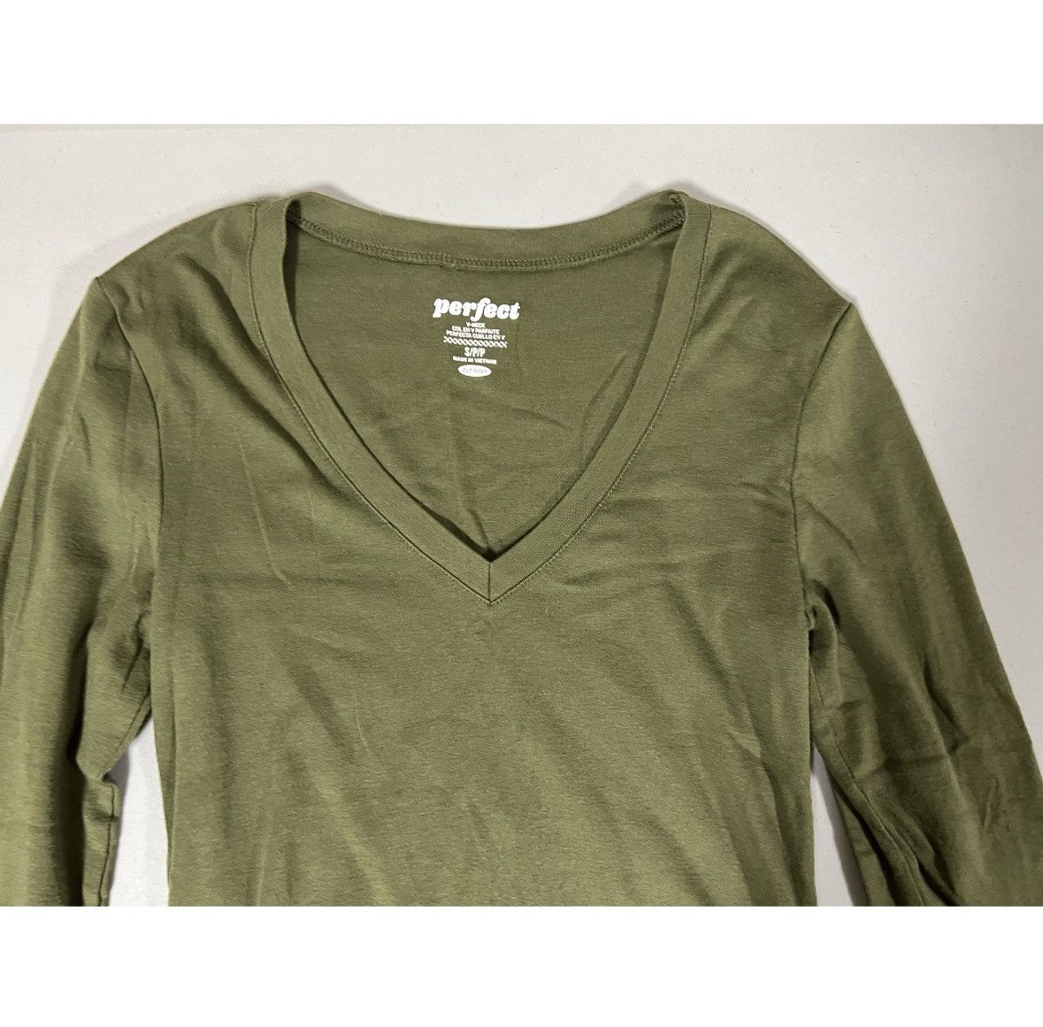 Old Navy Olive Green V-Neck Long Sleeve Shirt Top Blouse Tee Size S🫒✨ Size S / US 4 / IT 40 - 3 Thumbnail