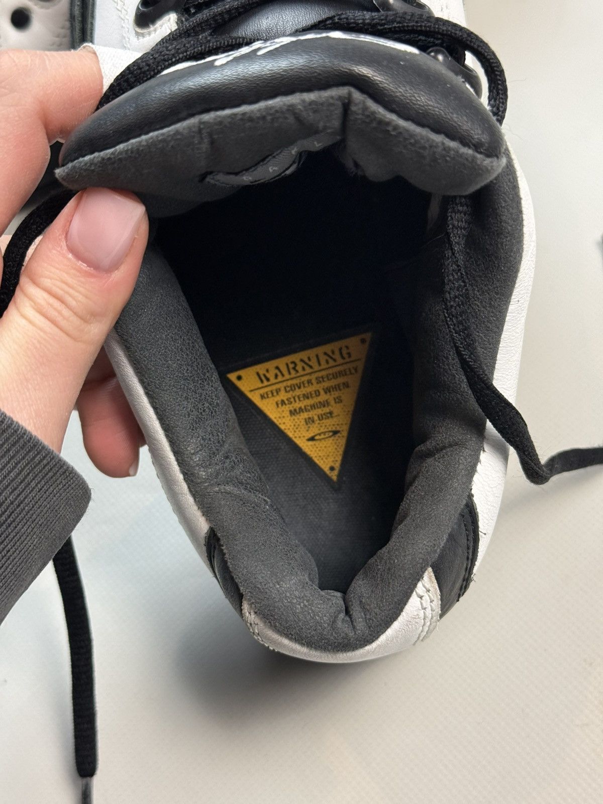 Oakley Archive 00s Oakley Leather Low Top Racing Sneakers Shoes Size US 8.5 / IT 38.5 - 25 Thumbnail