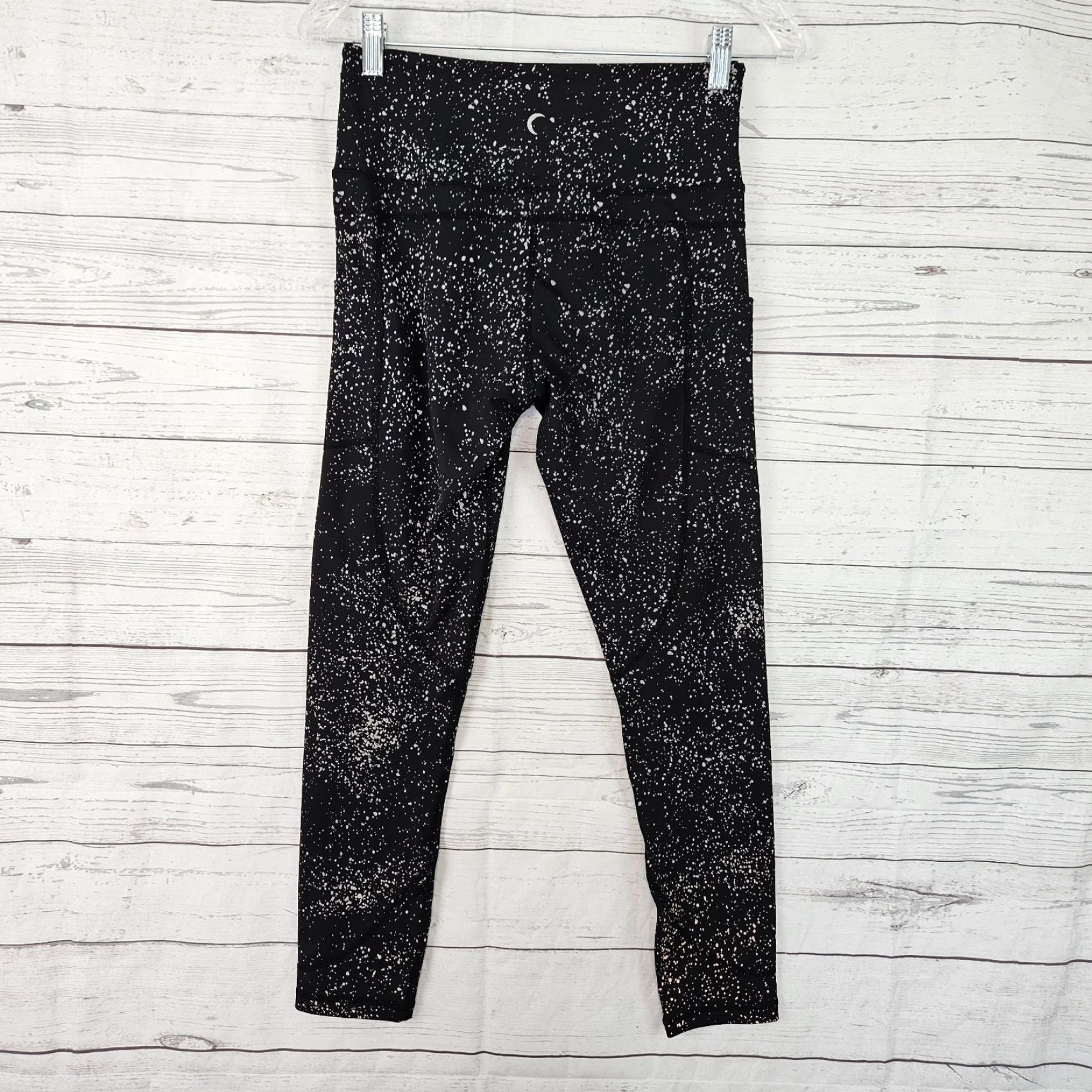 Vintage Zyia Women's Leggings Cropped Black Pockets Size 6 Activewear Waist 13" Inseam 24.5" Mid Rise Womens Size 28" / US 6 / IT 42 - 3 Thumbnail