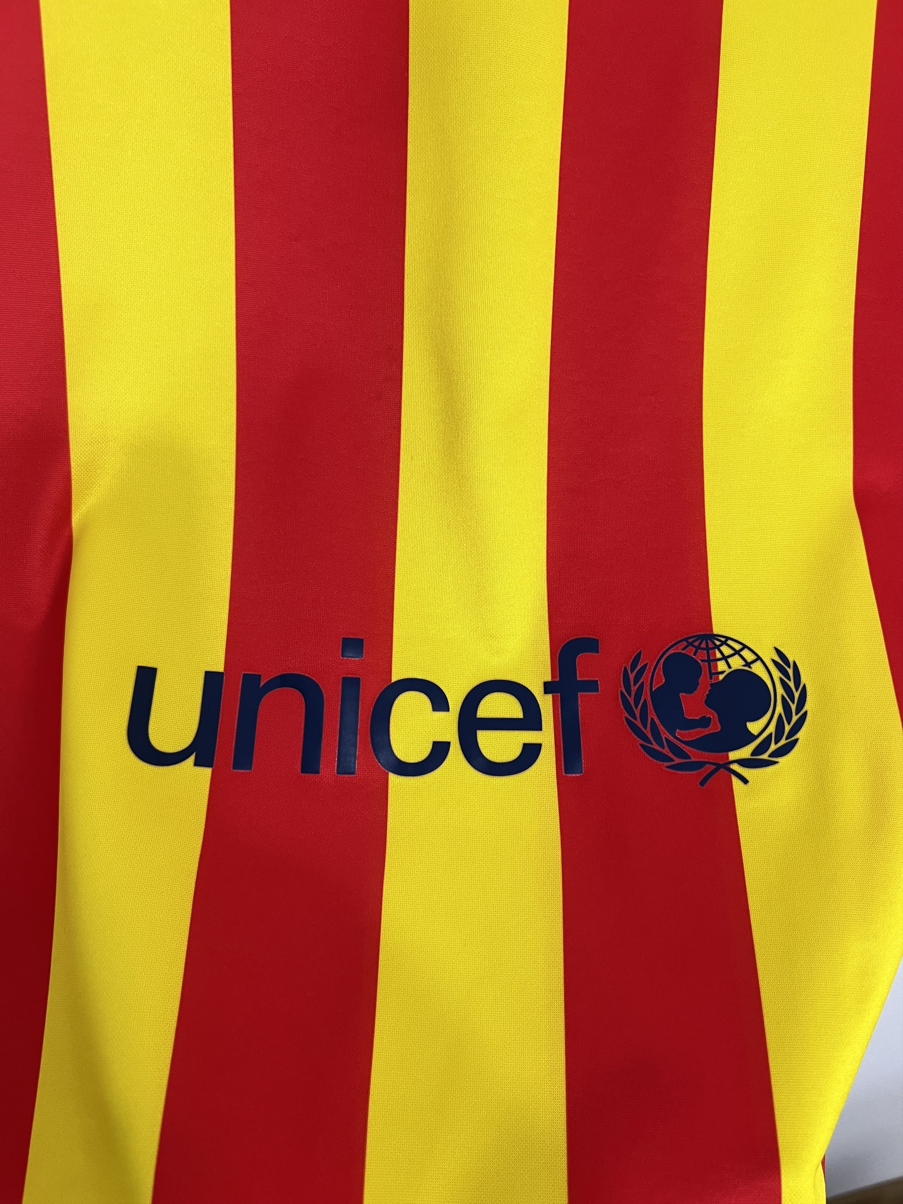 Nike Barcelona Away football shirt 2013 Soccer Nike Jersey Mens Size US L / EU 52-54 / 3 - 15 Thumbnail