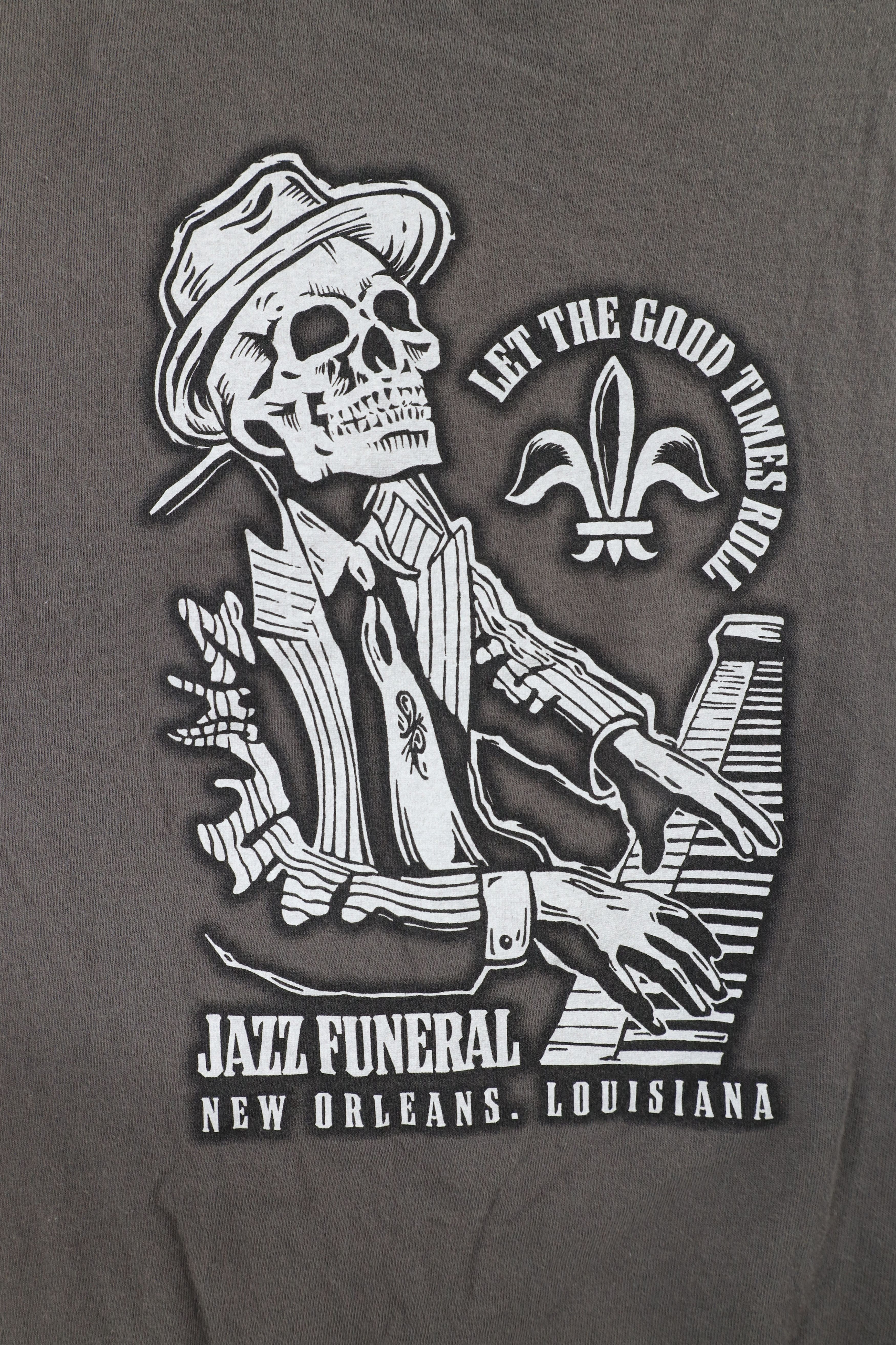 Vintage Vintage Streetwear the Good Times Roll Jazz Funeral T-Shirt Size US L / EU 52-54 / 3 - 6 Thumbnail