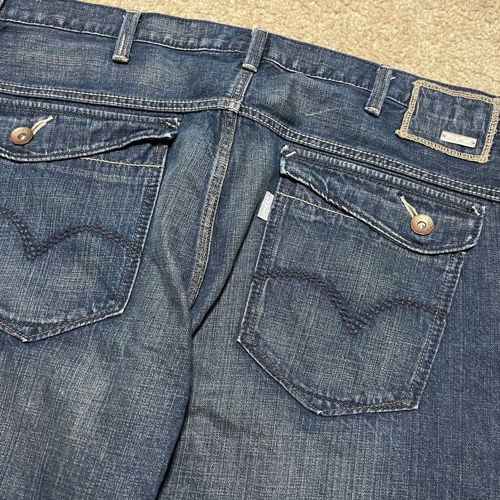 Levi's Levi’s Silver Tab Baggy Faded Dark Washed Jorts 41W Size US 41 - 3 Thumbnail