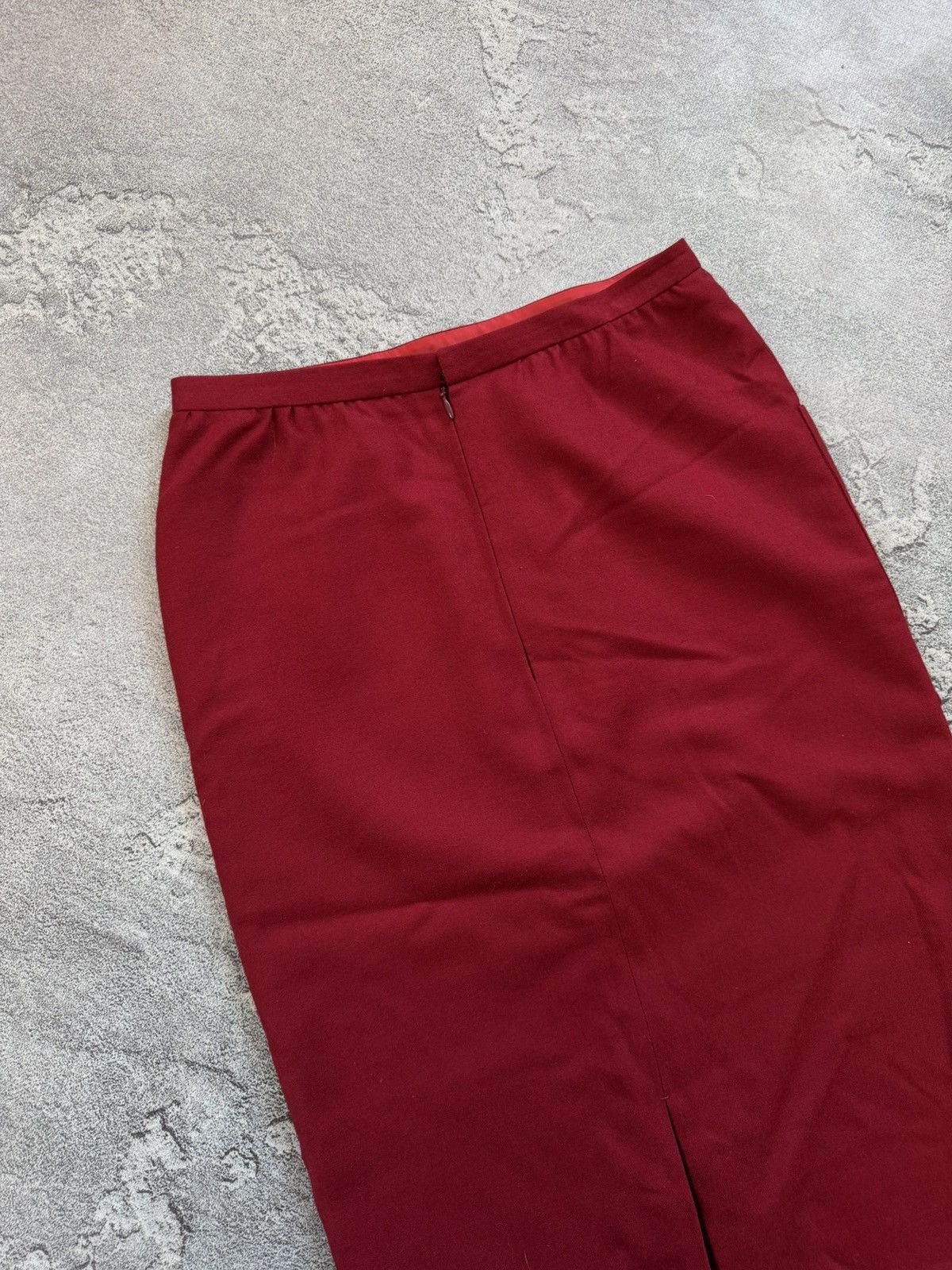 Givenchy Vintage Givenchy Life Paris Red Wool Midi Skirt Back Zip Size 28" / US 6 / IT 42 - 6 Thumbnail
