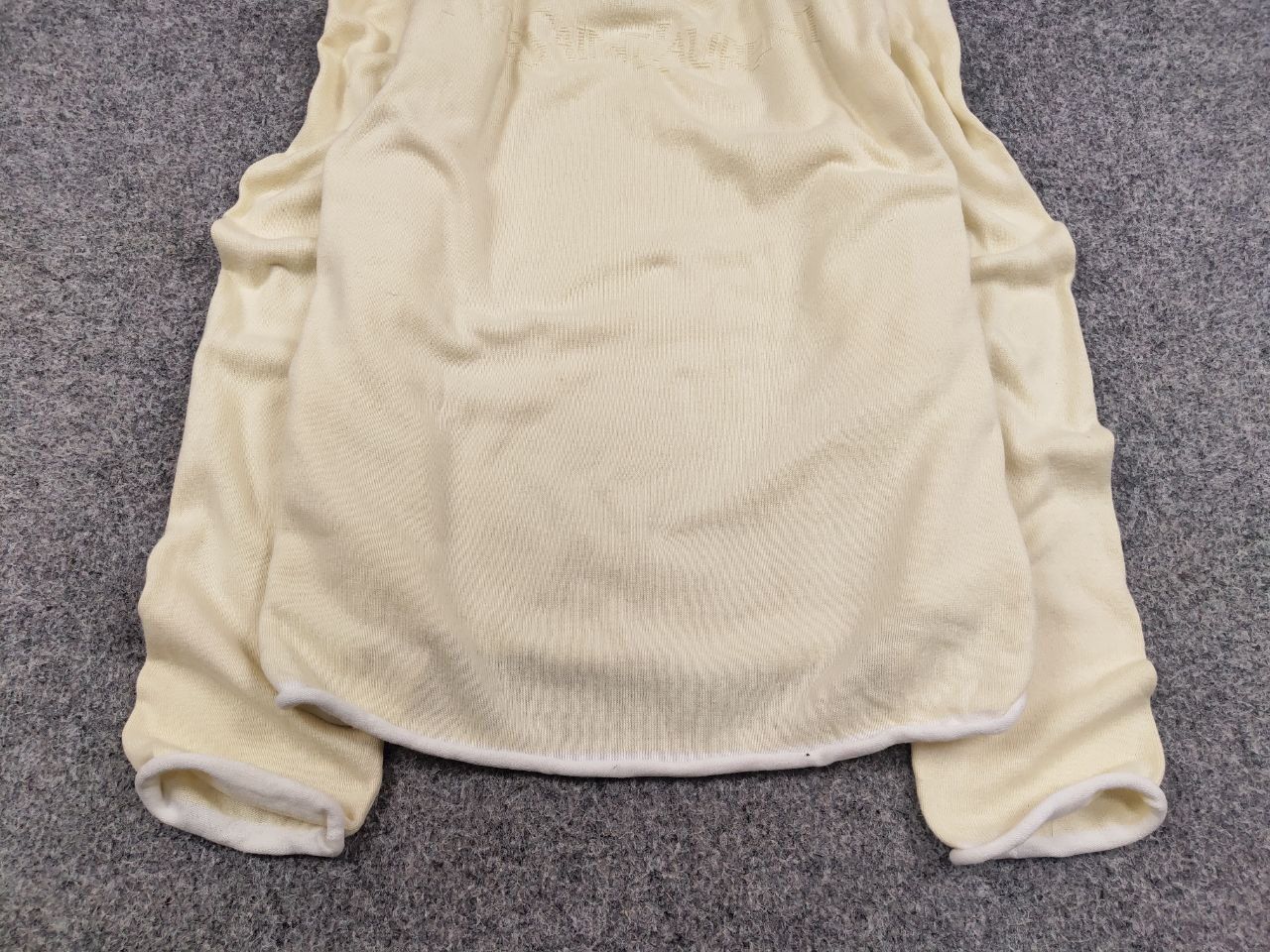 Yves Saint Laurent Vintage Yves Saint Laurent yellow big Logo Light Sweater Size US M / EU 48-50 / 2 - 9 Thumbnail