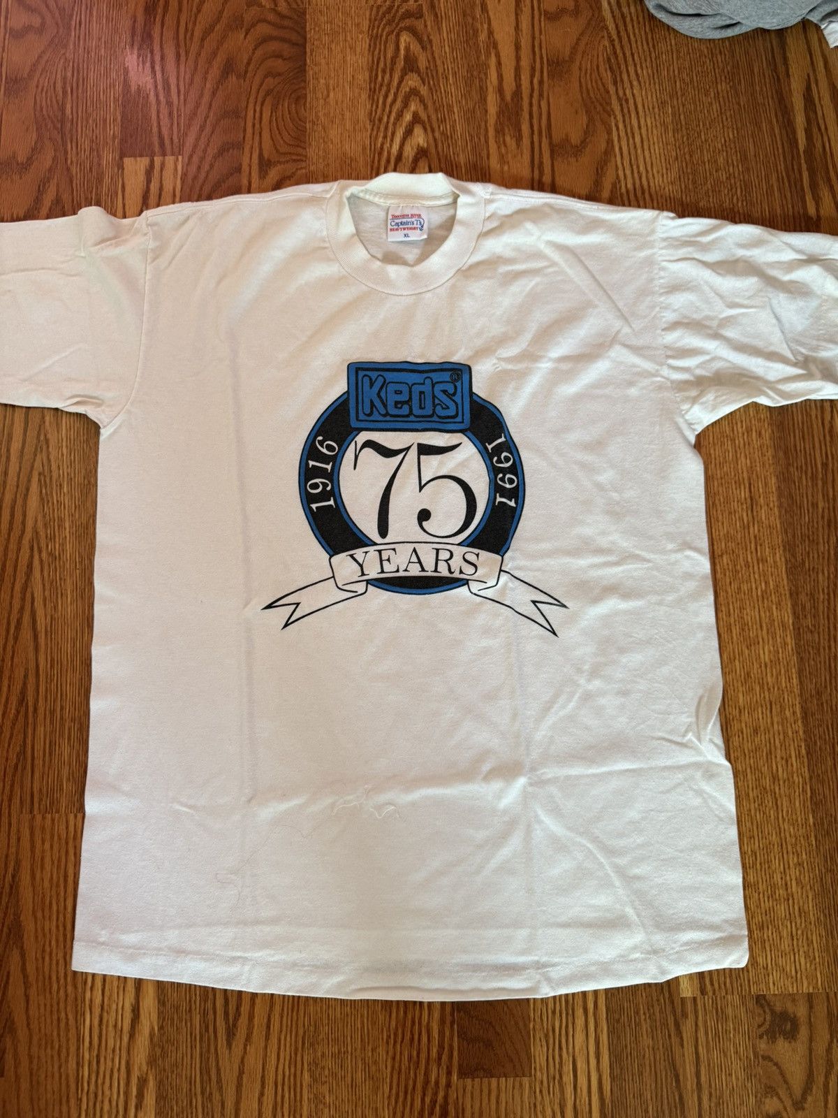 Keds Keds 75th Anniversary Vintage T-Shirt – Made in USA Size US XL / EU 56 / 4 - 1 Thumbnail