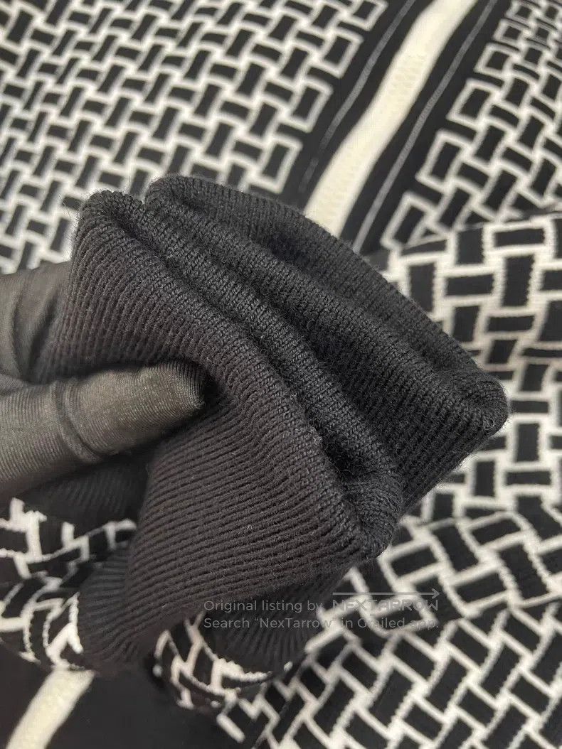 Hermes Hermes Black and white color-blocked wool blend knitted zi Size S / US 4 / IT 40 - 7 Thumbnail