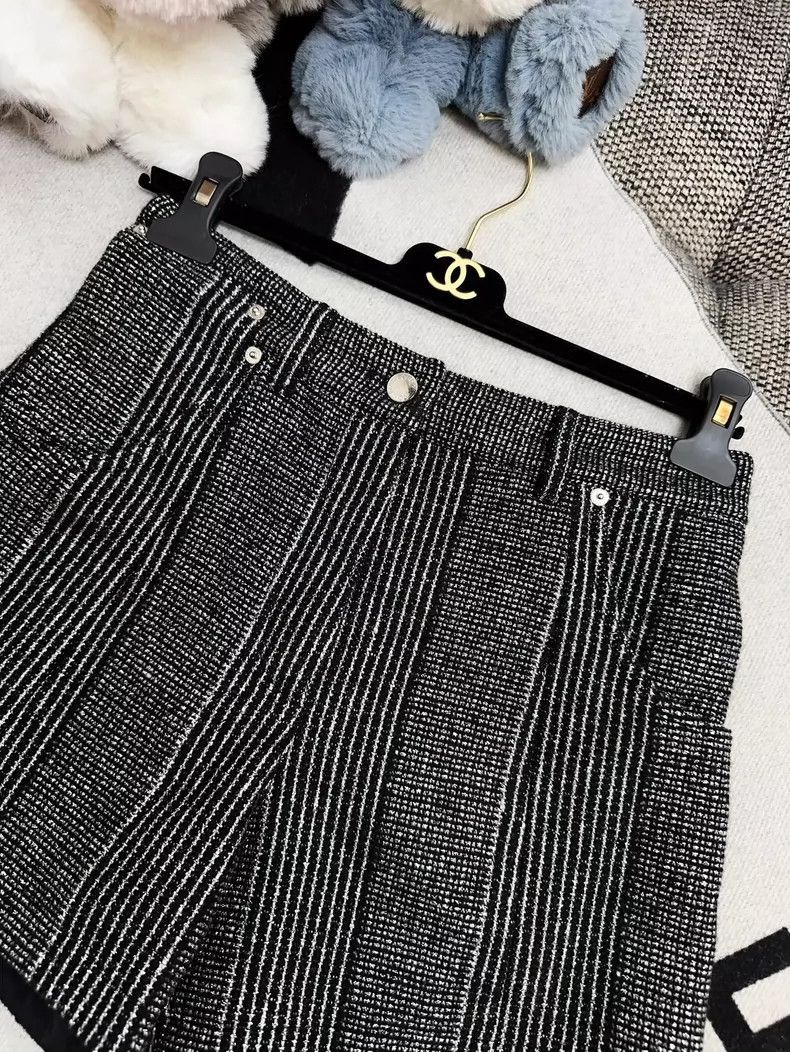 Louis Vuitton Louis Vuitton Striped Tweed Shorts Size 34-2506 Size 33" - 3 Thumbnail