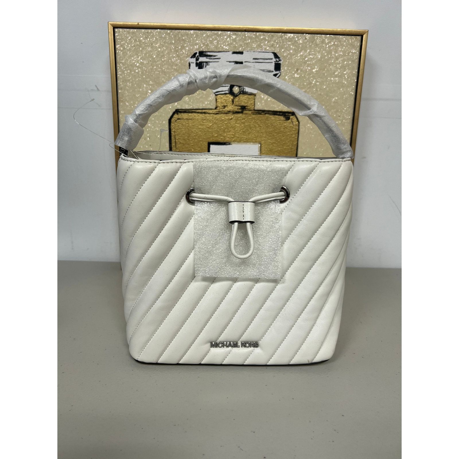 Michael Kors Michael Kors 35FOSU2M8U Suri Medium Bucket Crossbody Quilted Size ONE SIZE - 1 Thumbnail