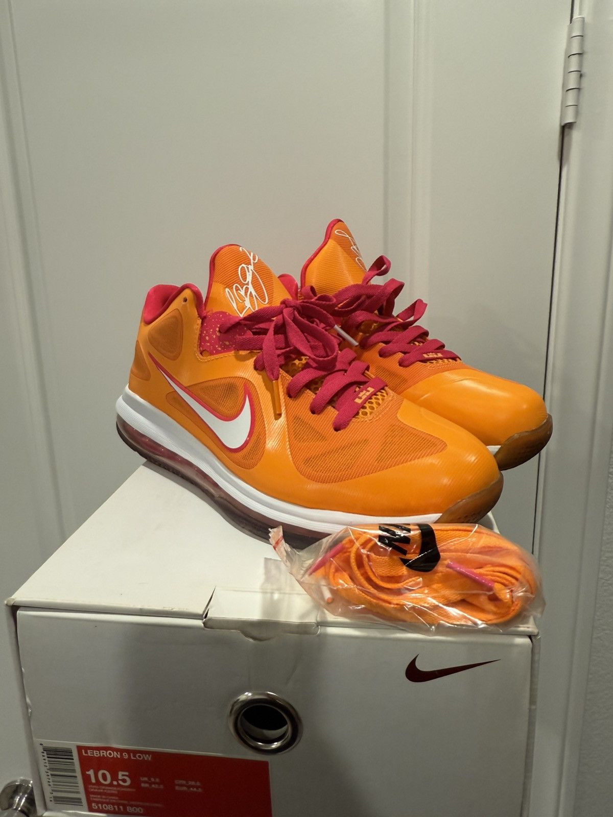 Nike Nike lebron 9 low floridian Size US 10.5 / EU 43-44 - 2 Thumbnail